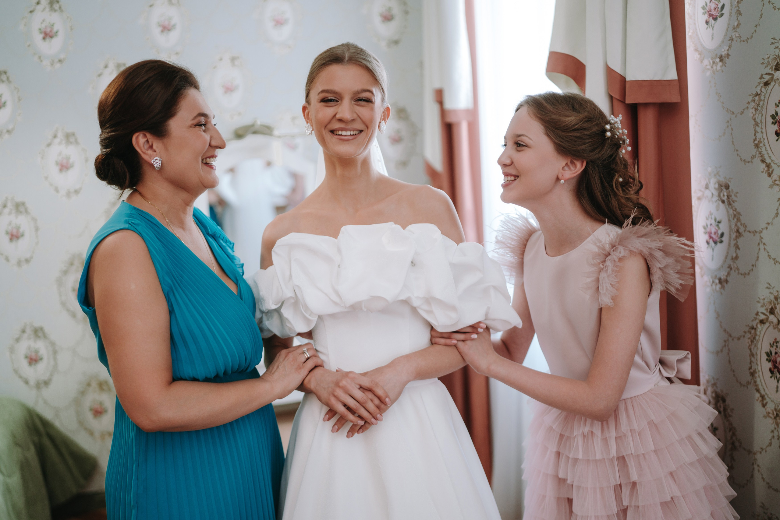 БАНКЕТНЫЙ ЗАЛ ДАСКО ГАРДЕН, ЭМИЛЬ БУРАНГУЛОВ, ИЛЬНАР АХМАДУЛЛИН