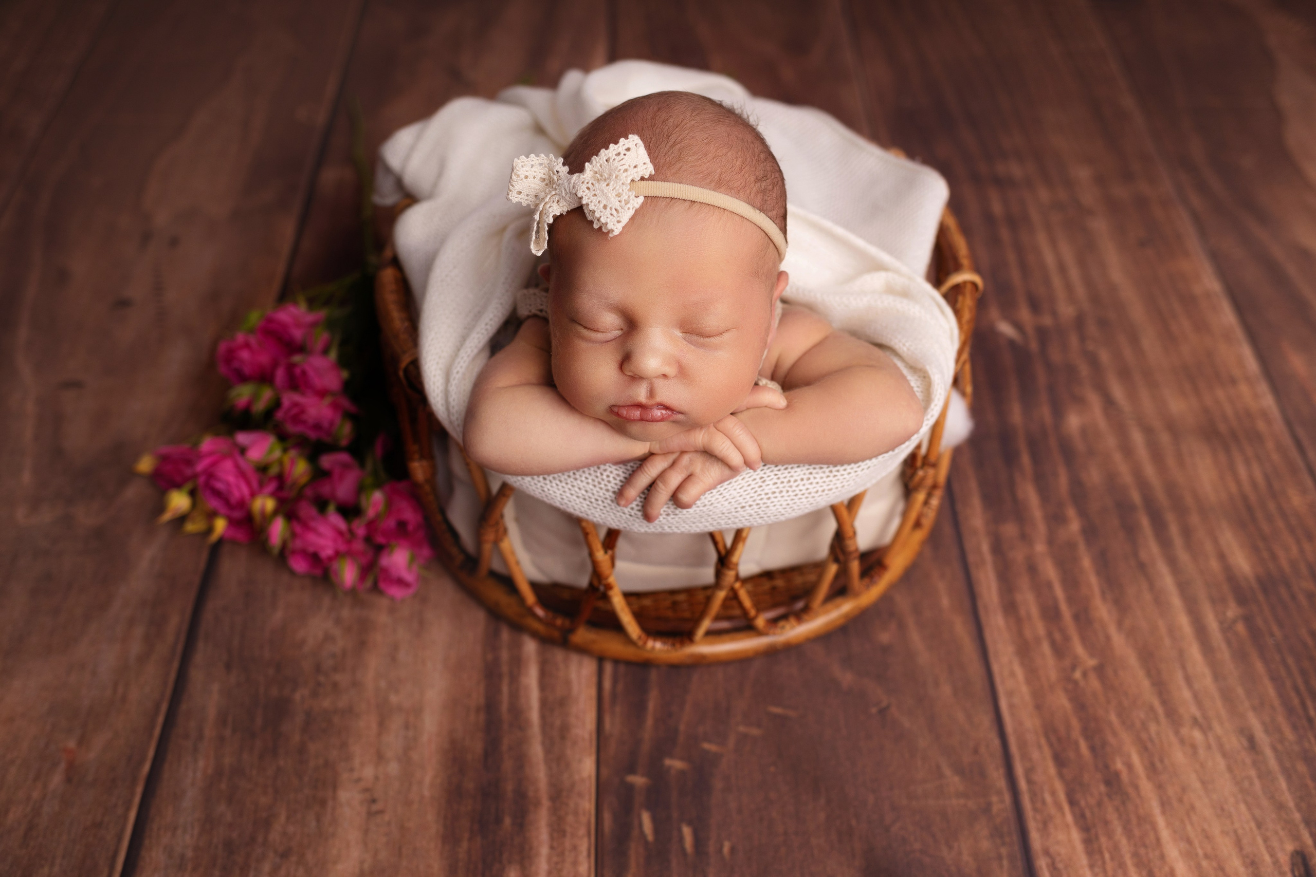 Классическая фотосессия малыша. Фотограф новорожденных малышей в Омске и Омской области Эльвира Камаева