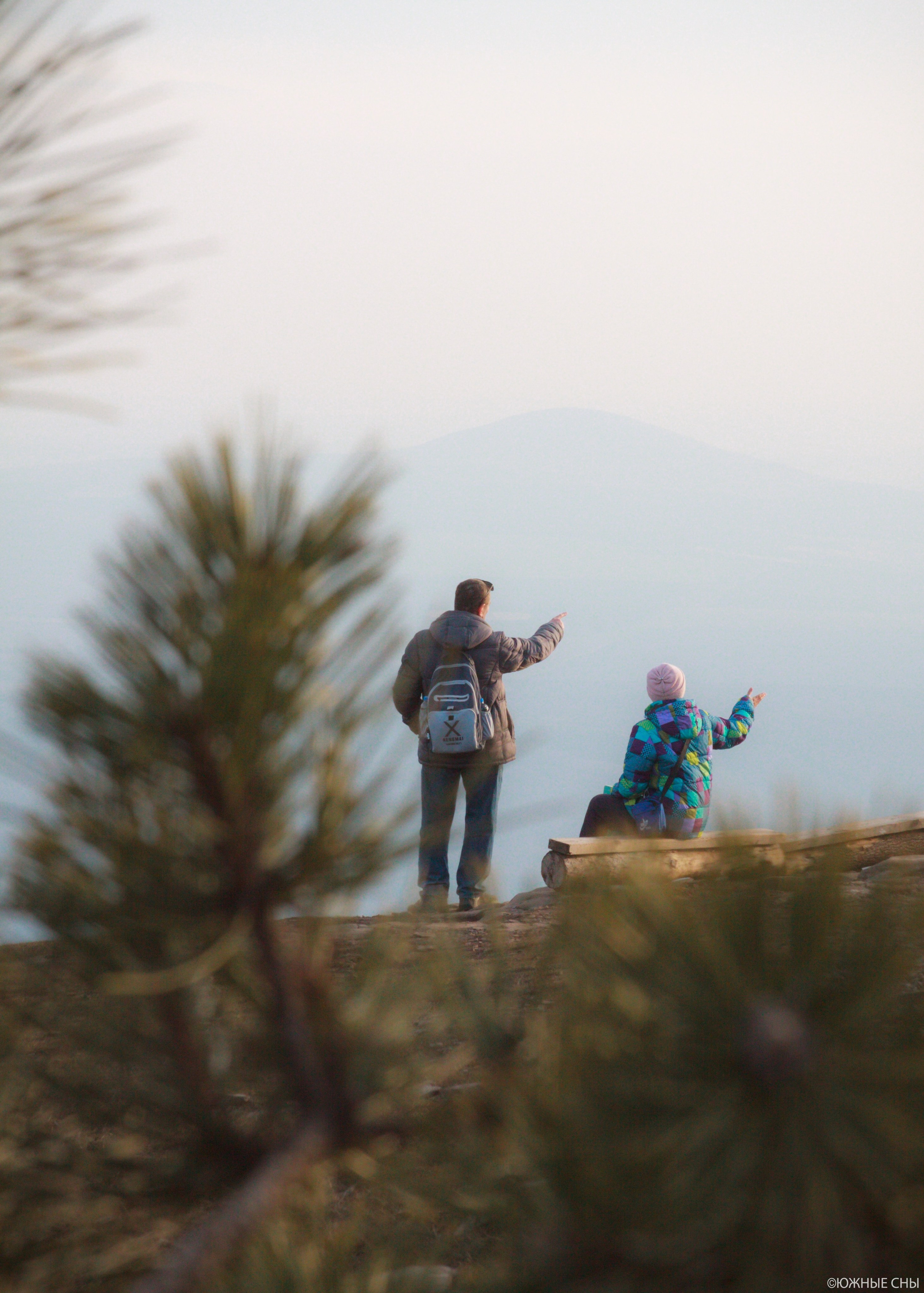 Туристы в Пятигорске на горе Машук