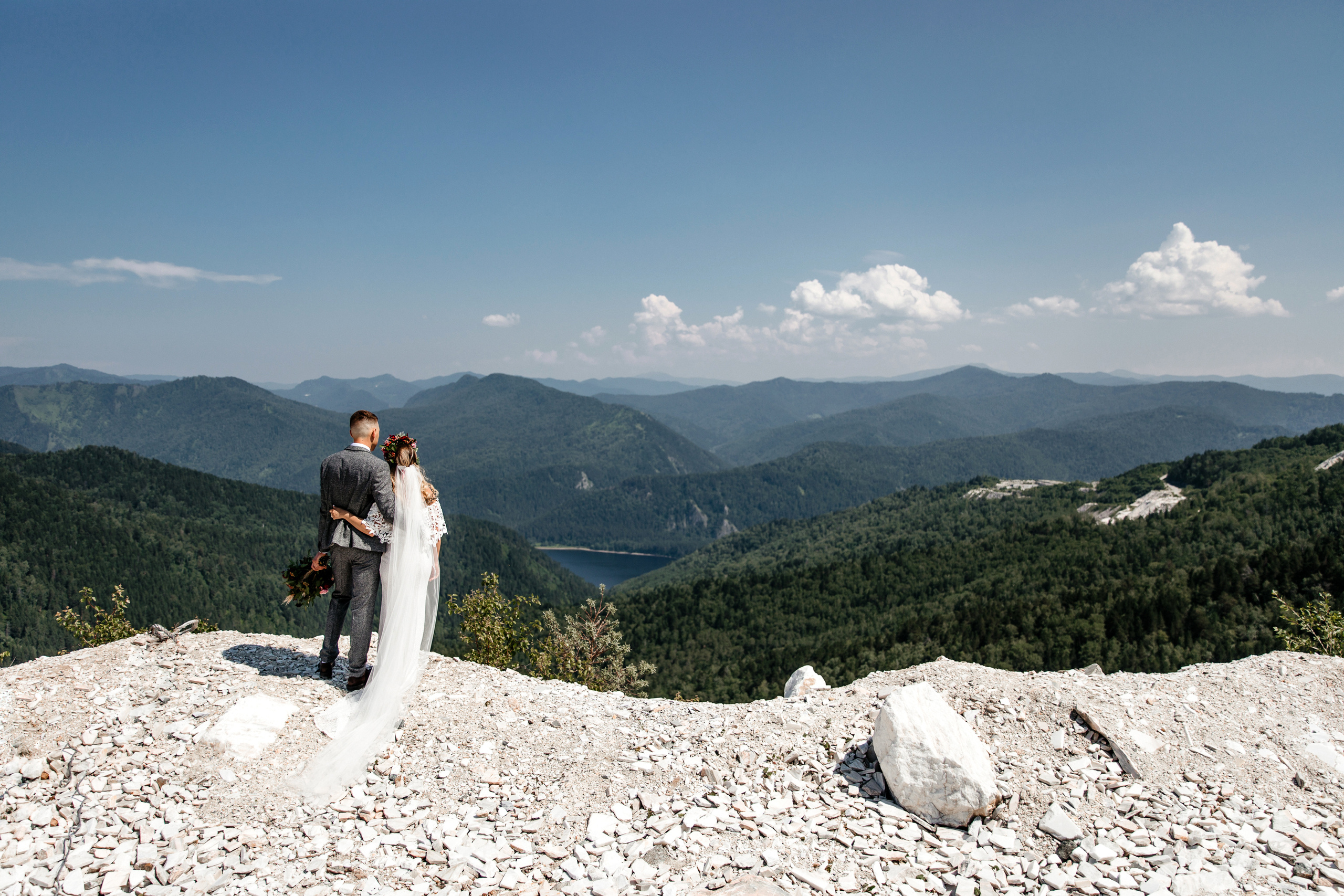 Свадебная фотосъёмка Артёма и Анастасии в Абакане. Свадебный и репортажный фотограф в Москве Владимир Сергеев | Naysaikolo