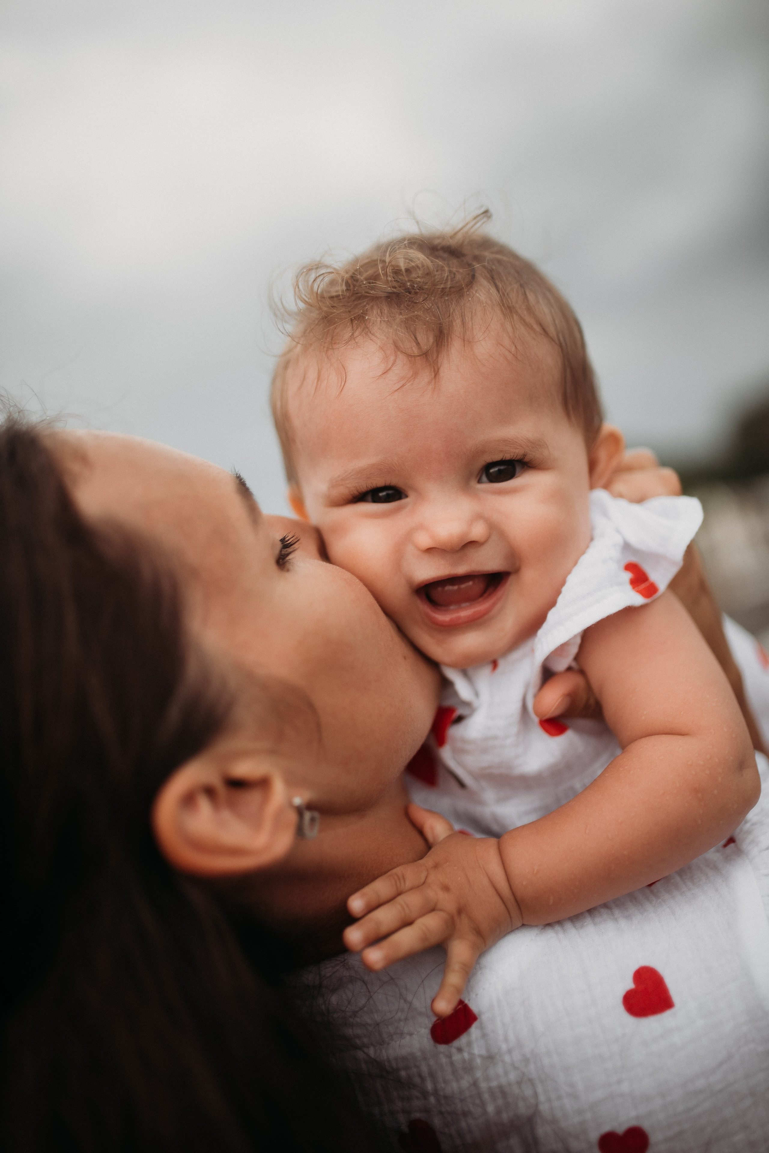 Семейная морская фотосессия на берегу Сочи. Фотограф в Сочи — Маргарита Поганова