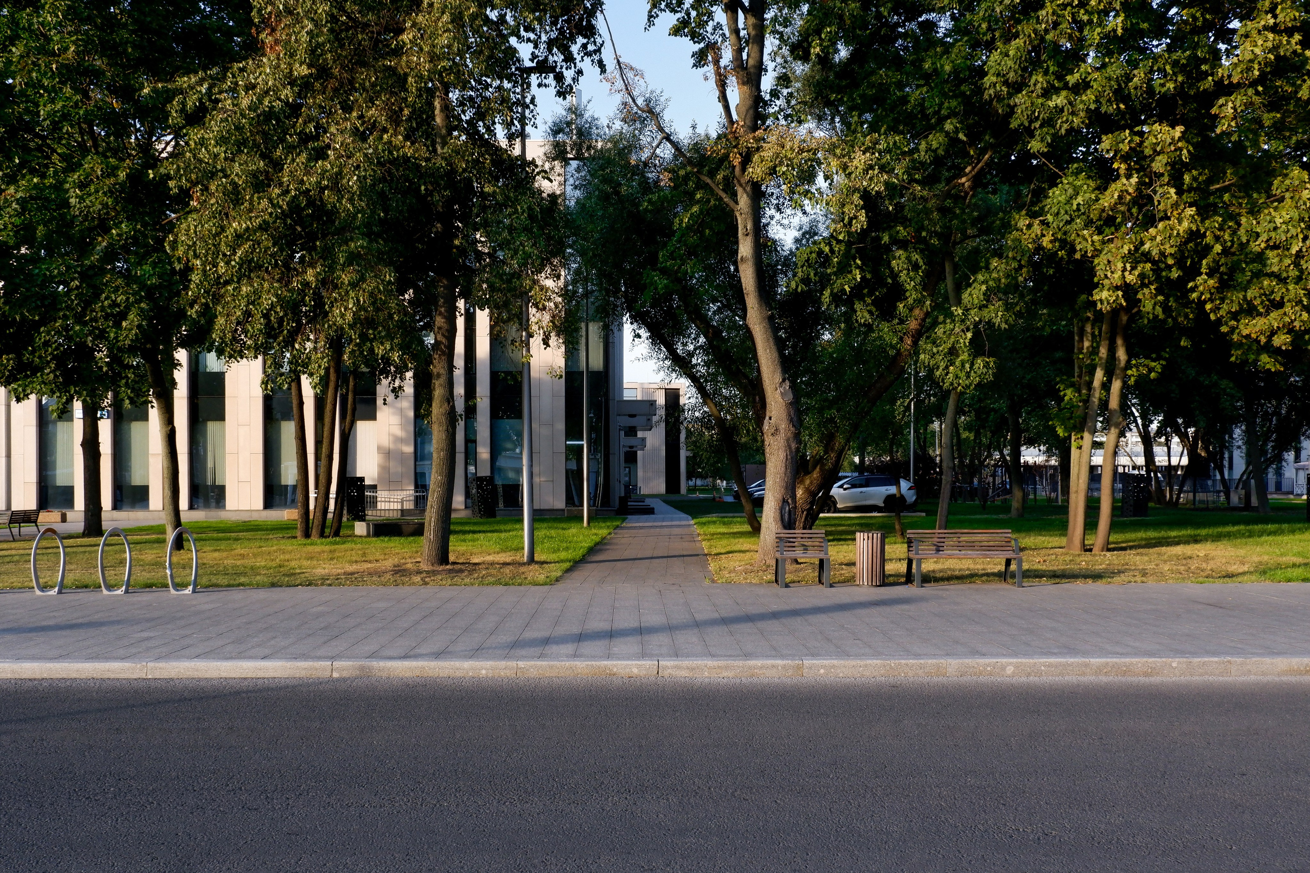 Благоустройство улицы Лужники. Михаил Мулач | Архитектурный фотограф