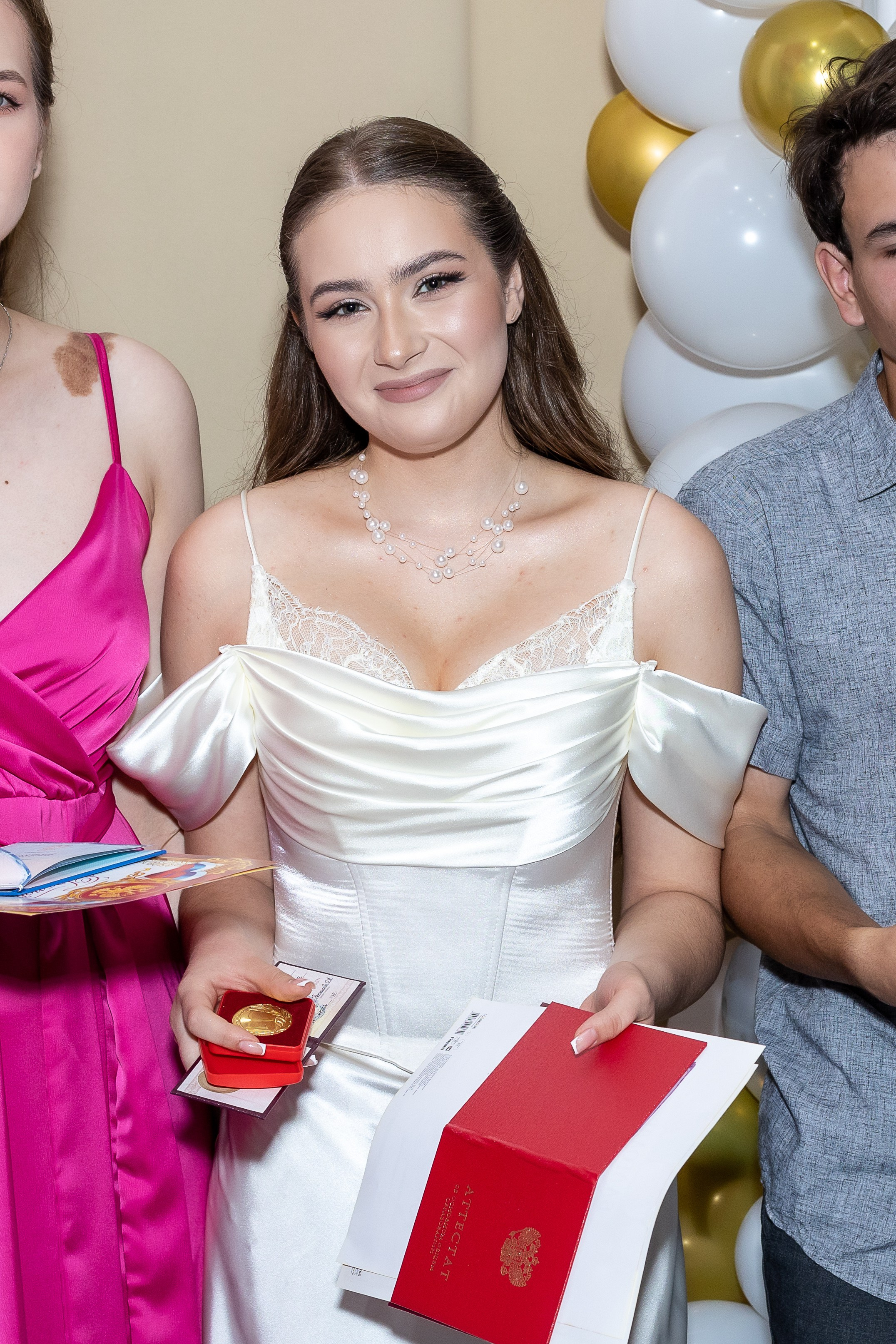 Вручение аттестата 2025. Выпускные альбомы Майкоп, Краснодар Елена Золотарева