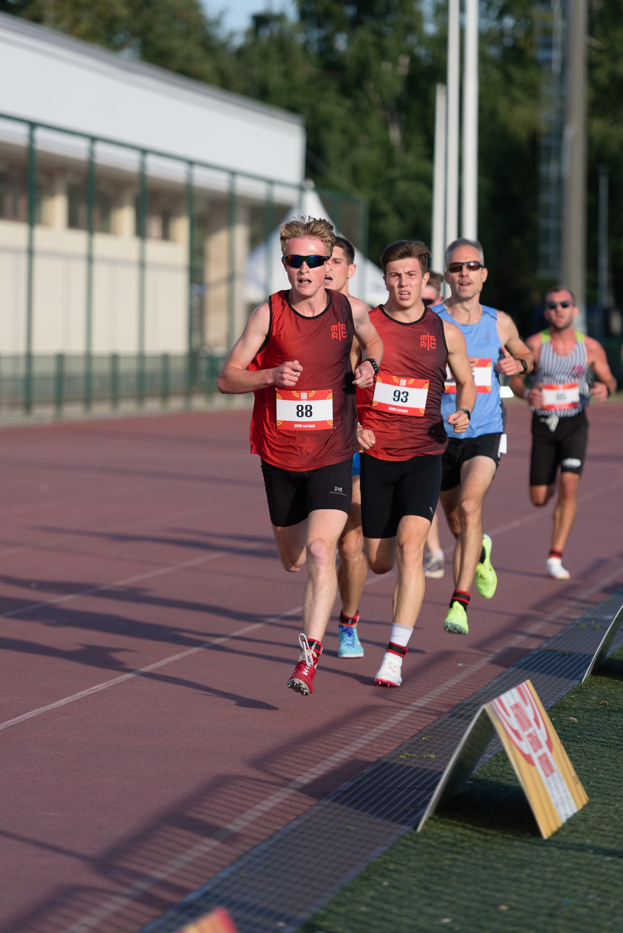 Битва беговых клубов. Репортажный фотограф Сергей Квартальнов
