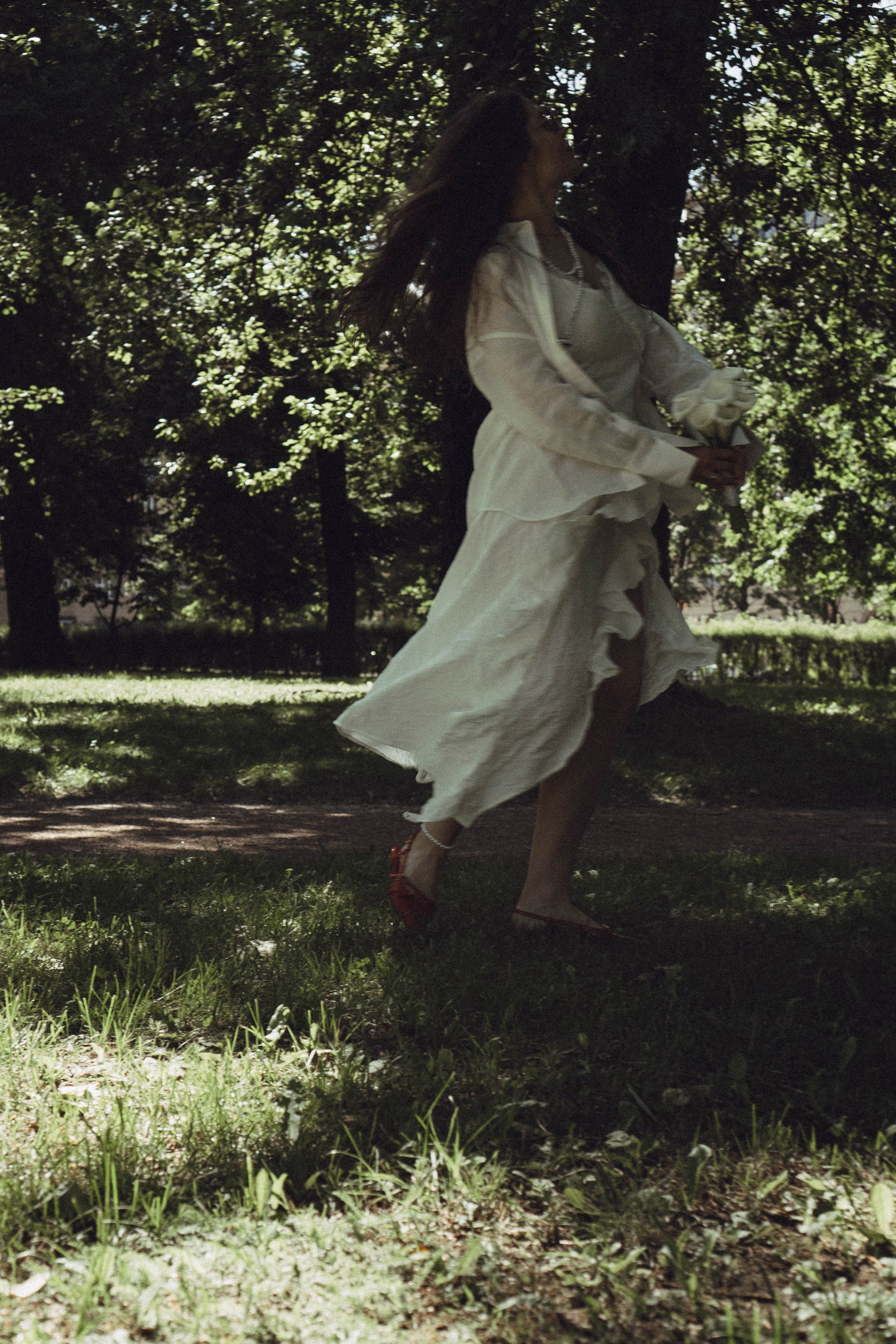 СВАДЕБНАЯ СЬЕМКА В ПАРКЕ ПОБЕДЫ И ПРОГУЛКА ПО МОСКОВСКОМУ ПРОСПЕКТУ. Профессиональный фотограф, Санкт-Петербург — Виктория Богомолова