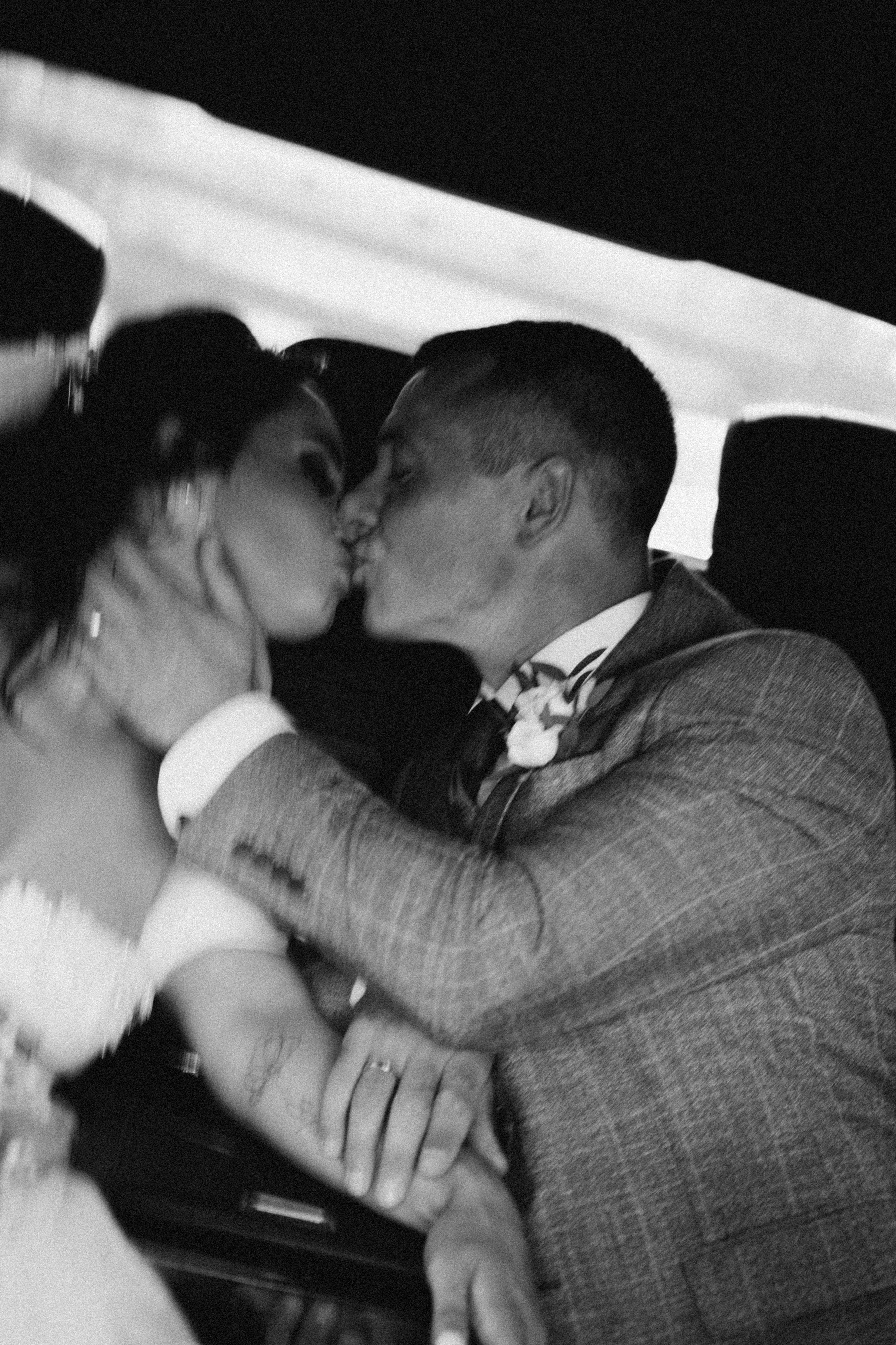 СВАДЕБНАЯ ПРОГУЛКА РЕСТОРАН МЫ ЖЕ НА ТЫ И ФОТОСЕССИИЯ С АВТОМОБИЛЕМ. Профессиональный фотограф, Санкт-Петербург — Виктория Богомолова