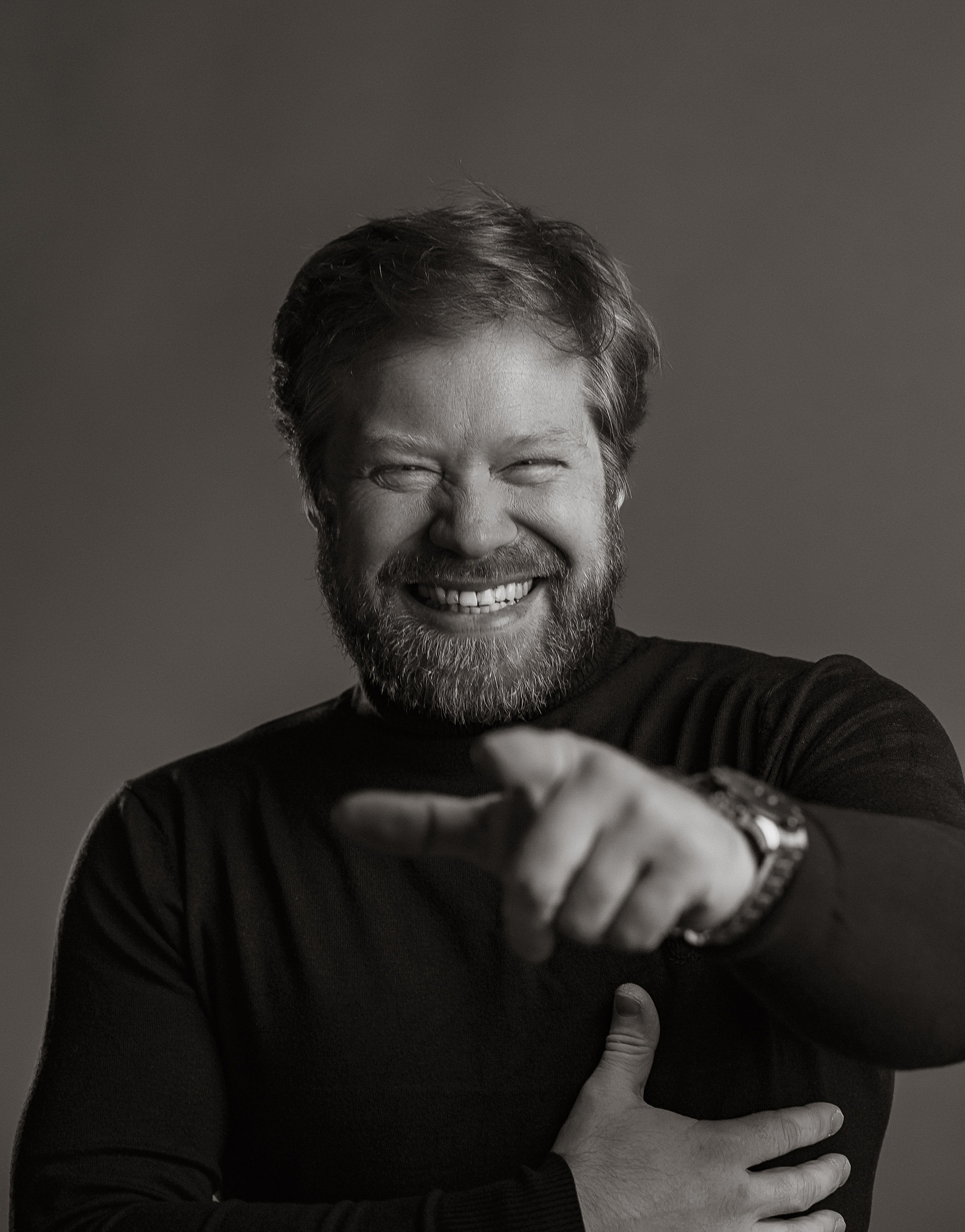 Динамичные кадры с музыкального концерта профессиональным фотоаппаратом