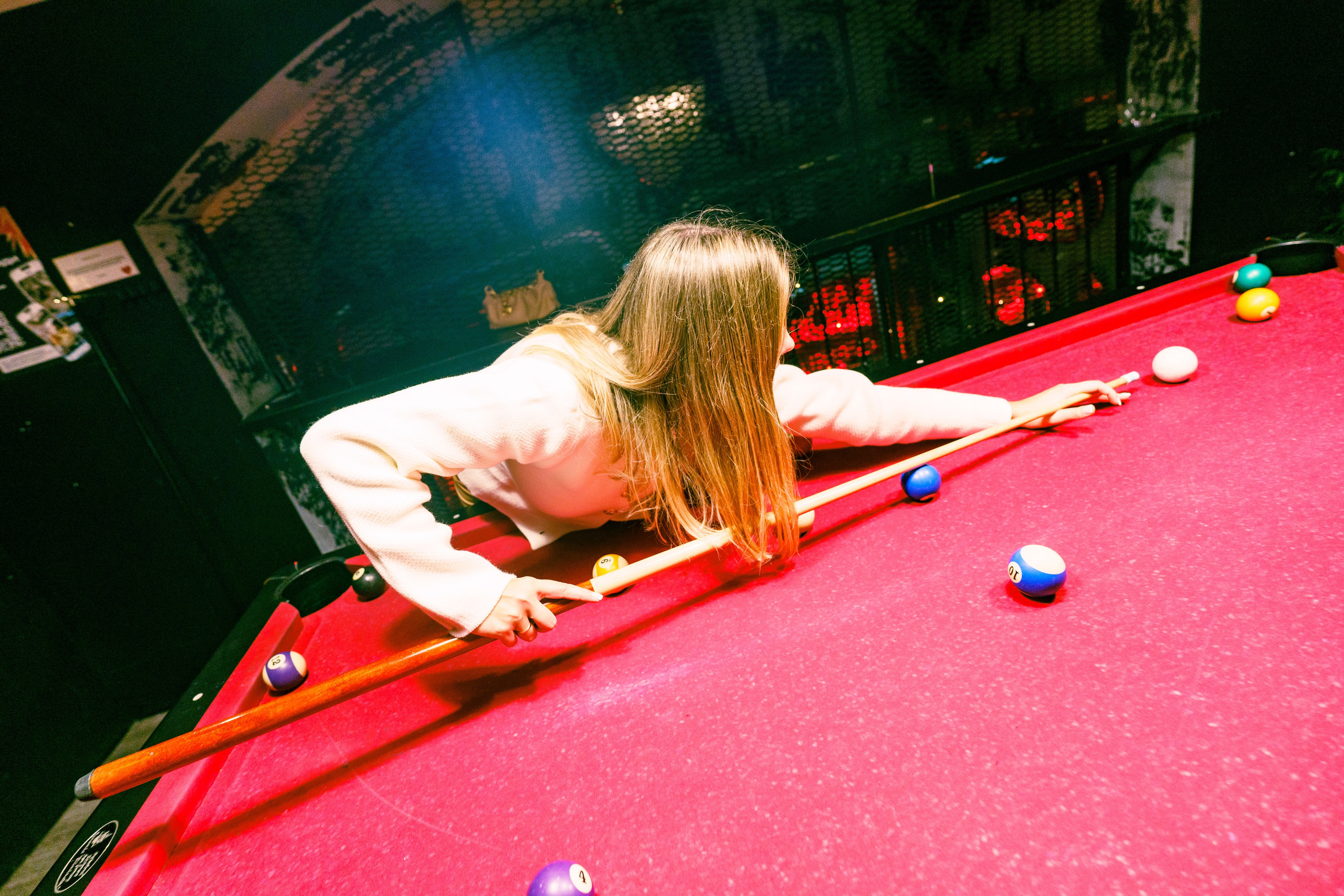 Из Сибири с любовью. Бар разбитых сердец. Концертный и репортажный фотограф в Санкт-Петербурге Слава Пахомов