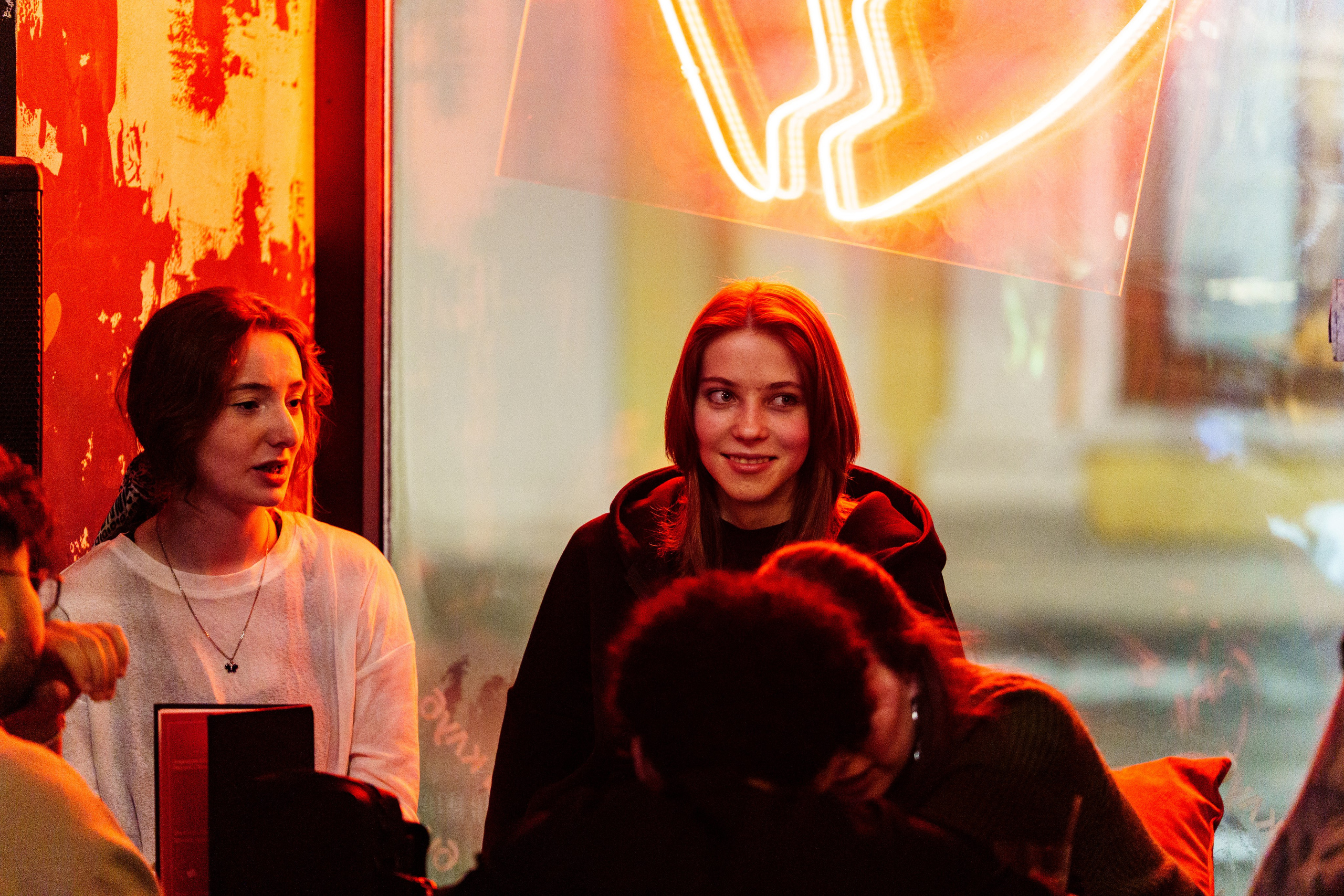 День святого Валентина в Баре разбитых сердец. Концертный и репортажный фотограф в Санкт-Петербурге Слава Пахомов