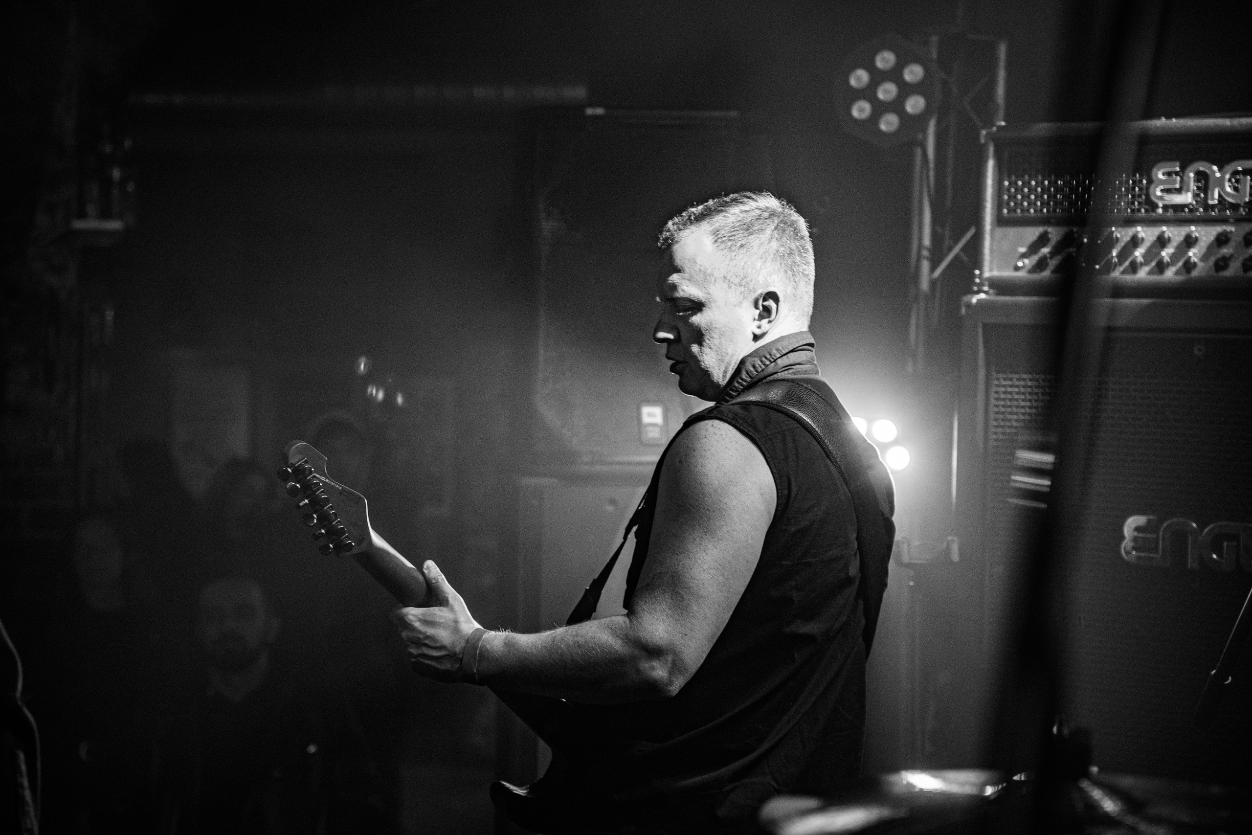 ИЛ • Minuala • Khlad|Цоколь 2.0. Концертный и репортажный фотограф в Санкт-Петербурге Слава Пахомов