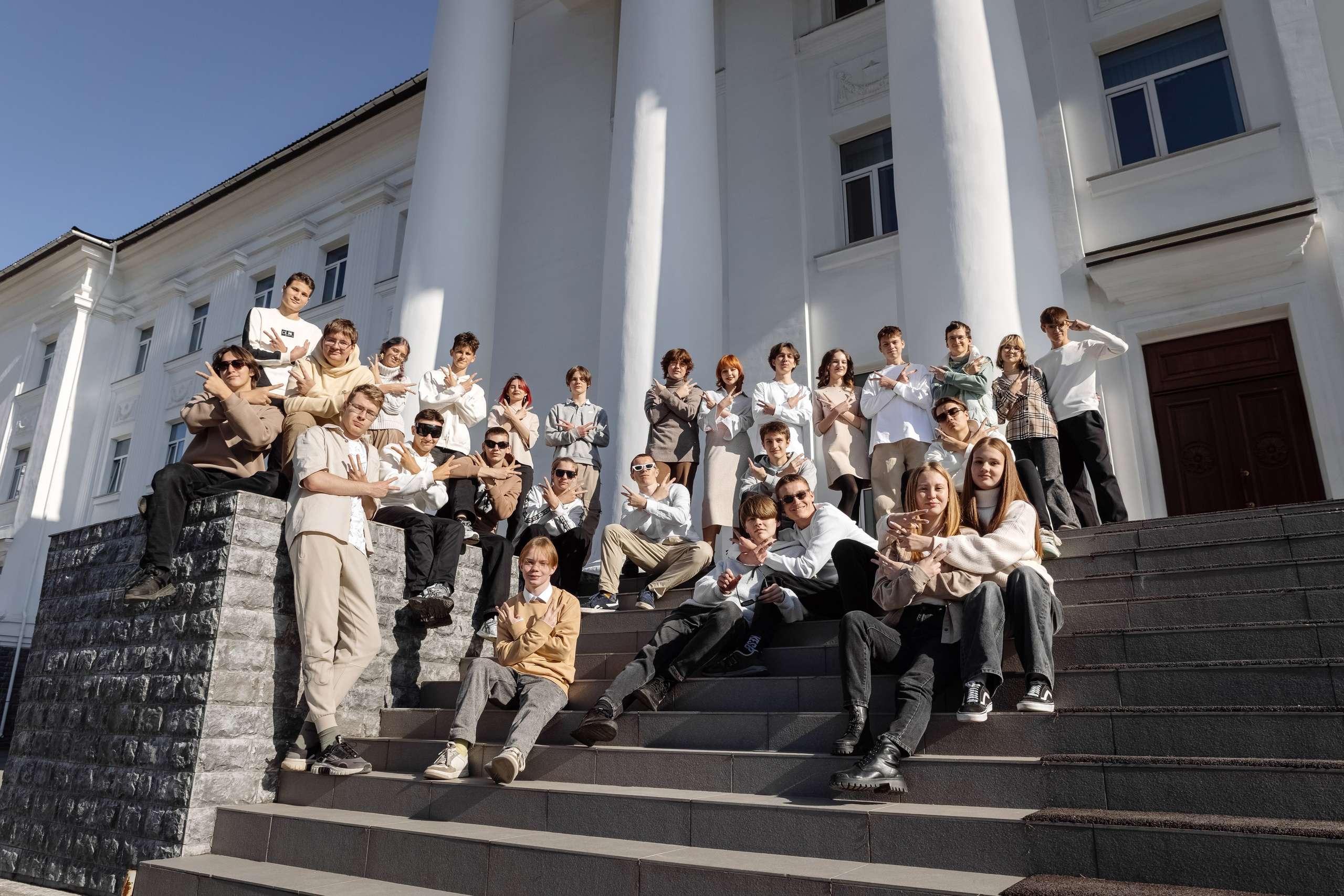 Школьная фотосессия в центре Петропавловска-Камчатского