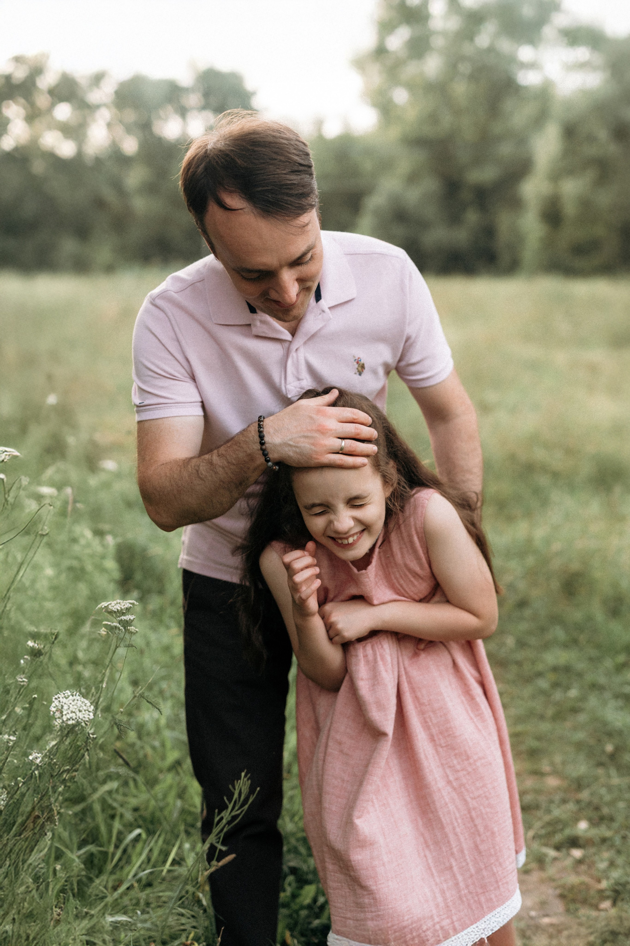 Семейная фотосессия на берегу реки для Миши, Тани, Сони и Таи. Свадебный фотограф в Тамбове Павел Четвертков