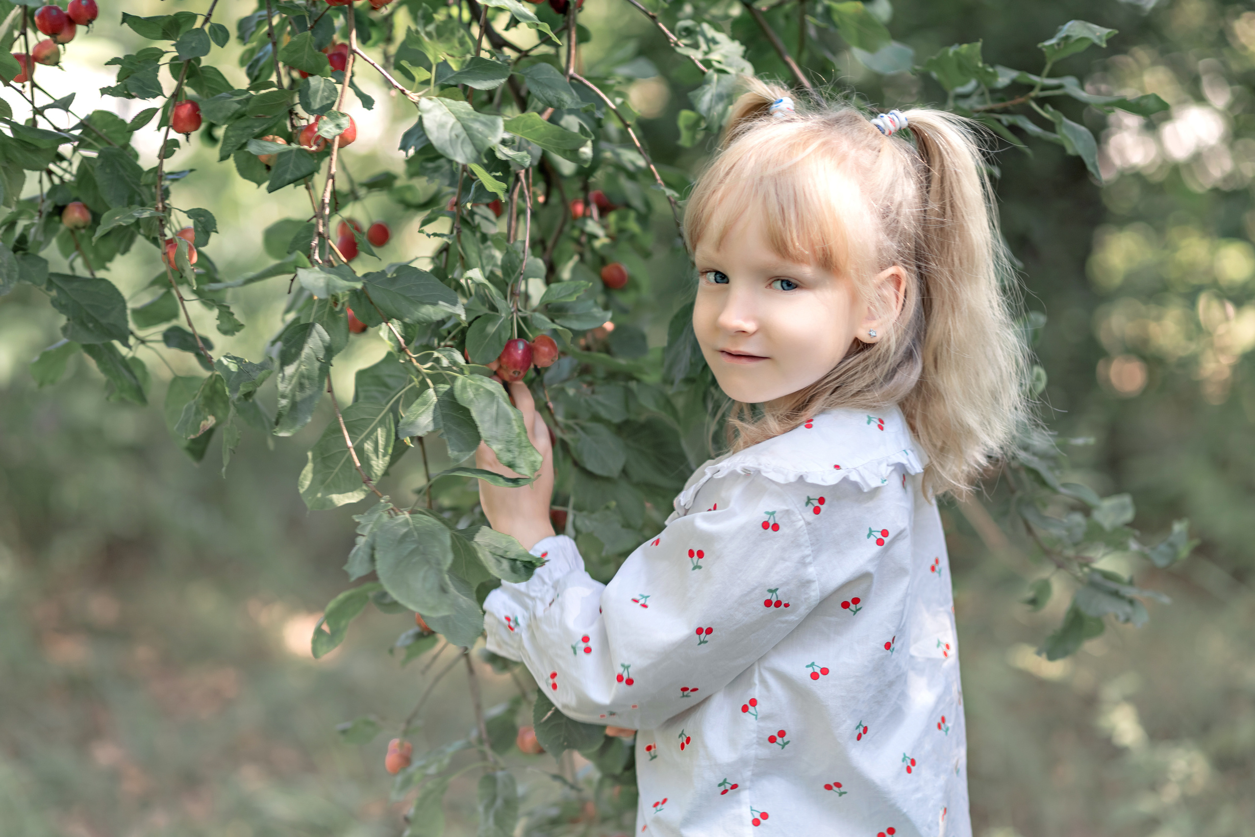 Детская фотосессия на улице. Семейный и детский фотограф в Красноярске Ольга Гаврикова
