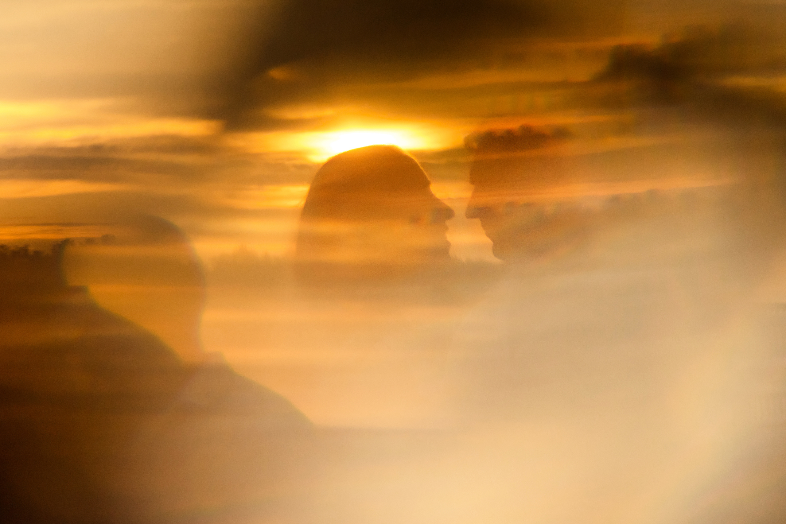 закатный силуэт