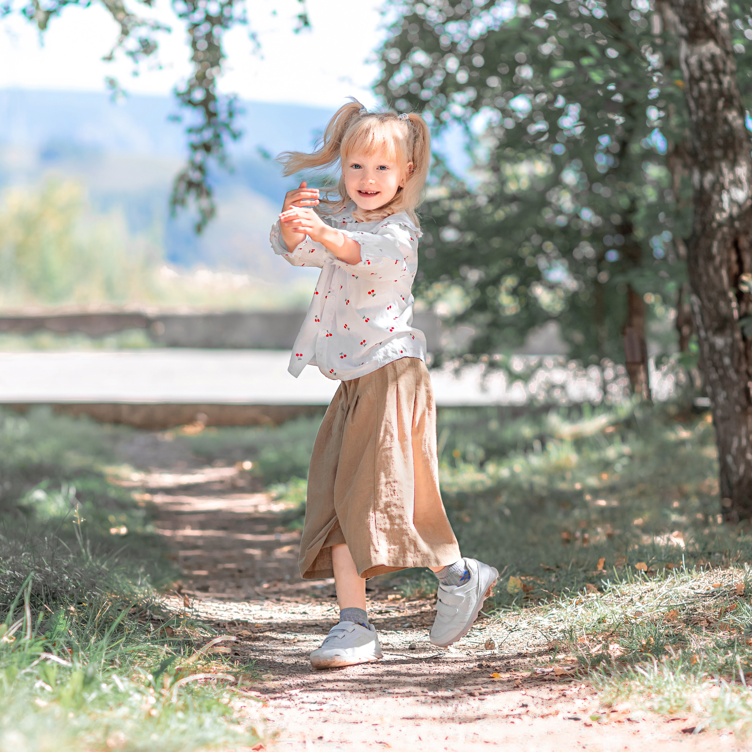 Детская фотосессия на улице. Семейный и детский фотограф в Красноярске Ольга Гаврикова
