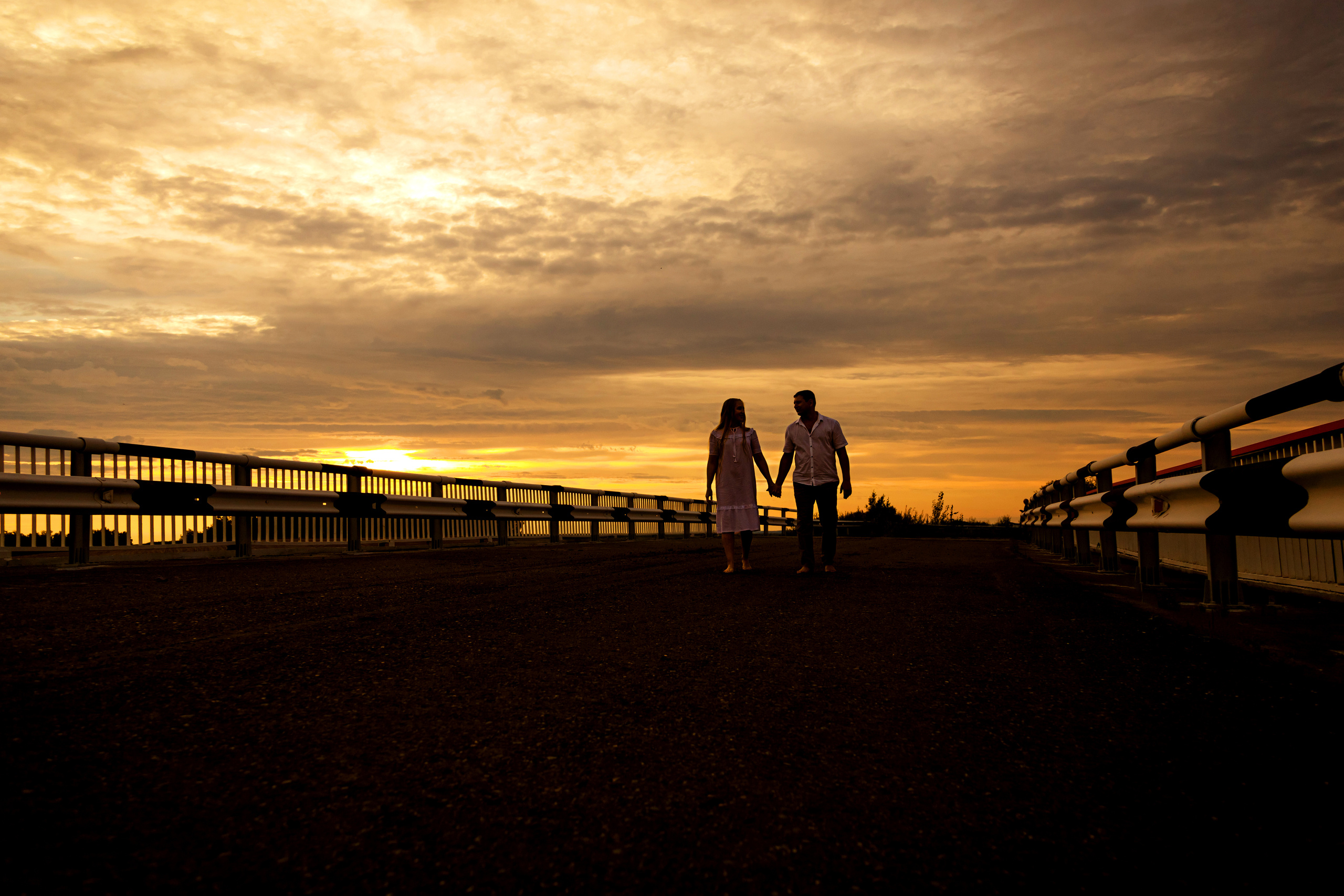 пара на закате