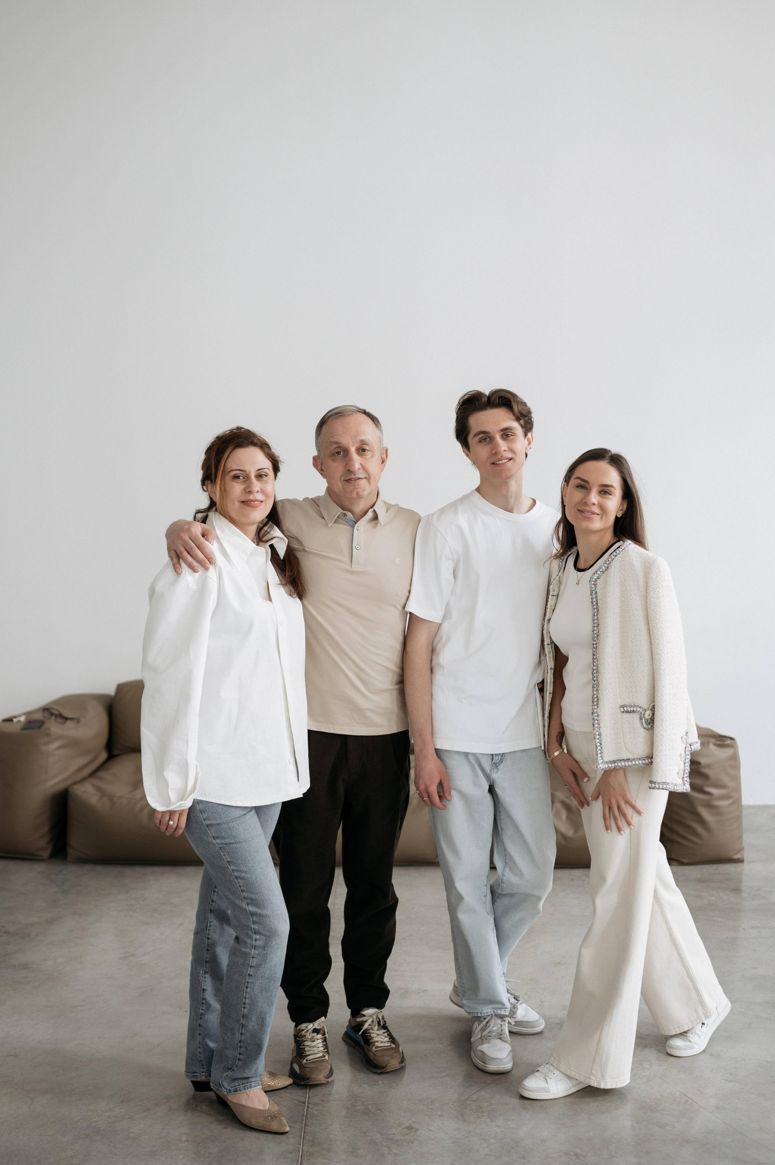 White. Natalyandronova.ru