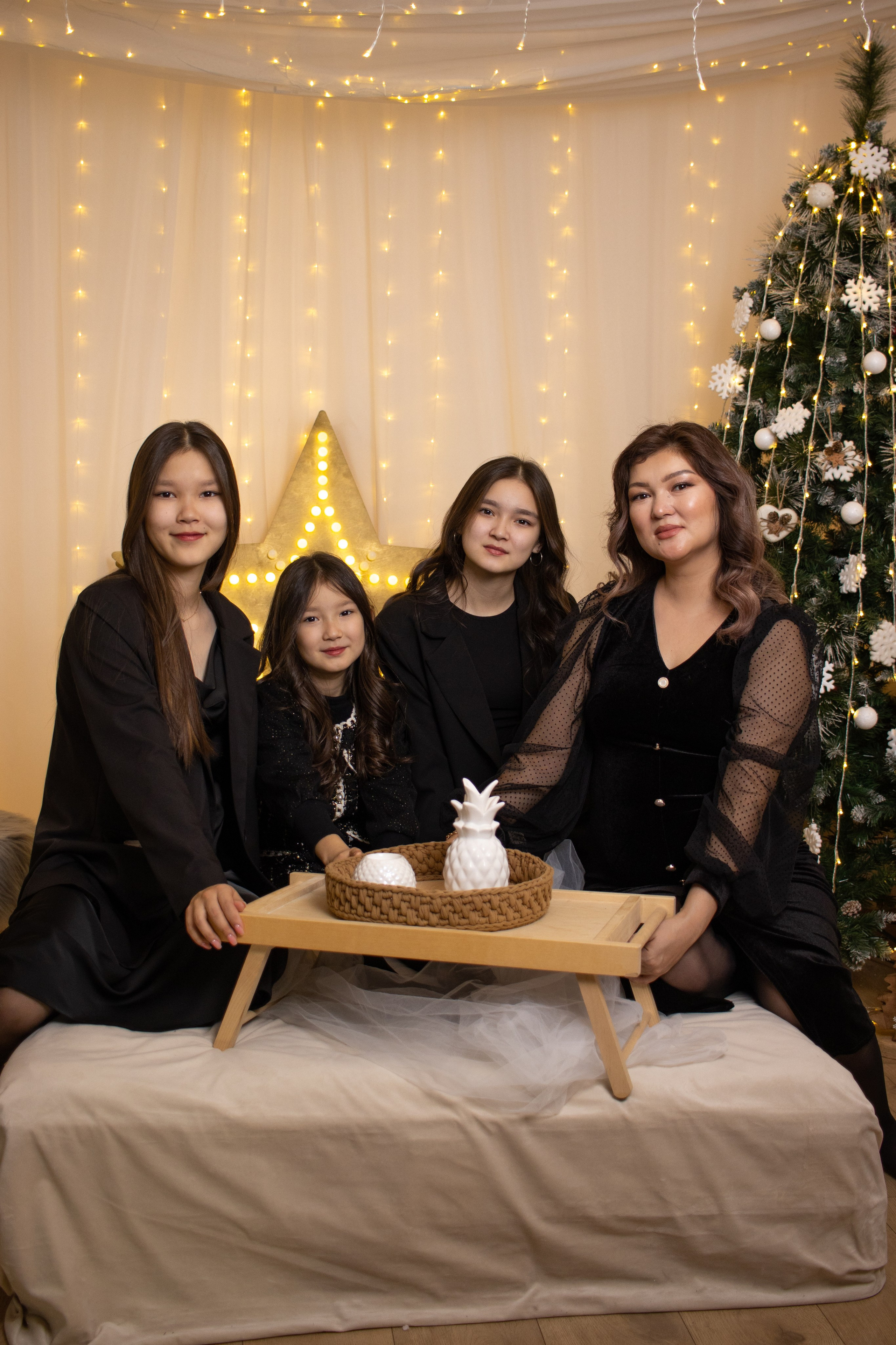 Студийная фотосессия. Фотограф в Астане, индивидуальная, семейная, домашняя фотосессия