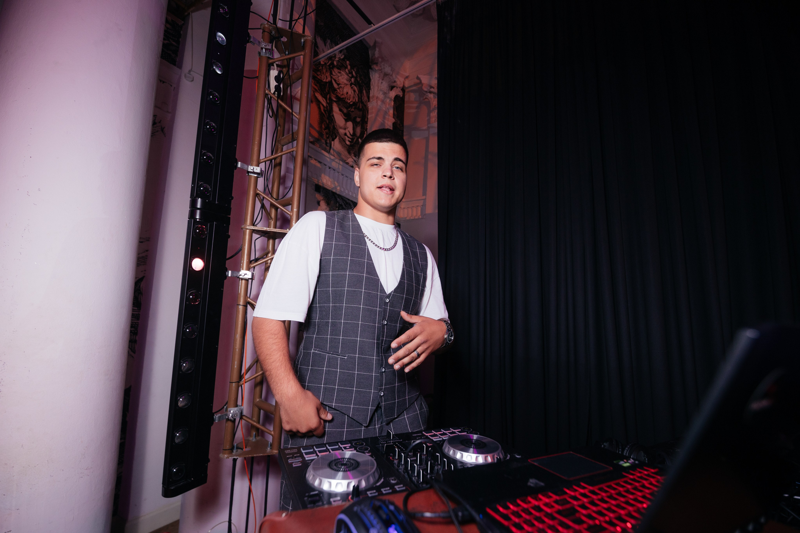 Выпускной 11 класс. Фотограф Крохин Олег