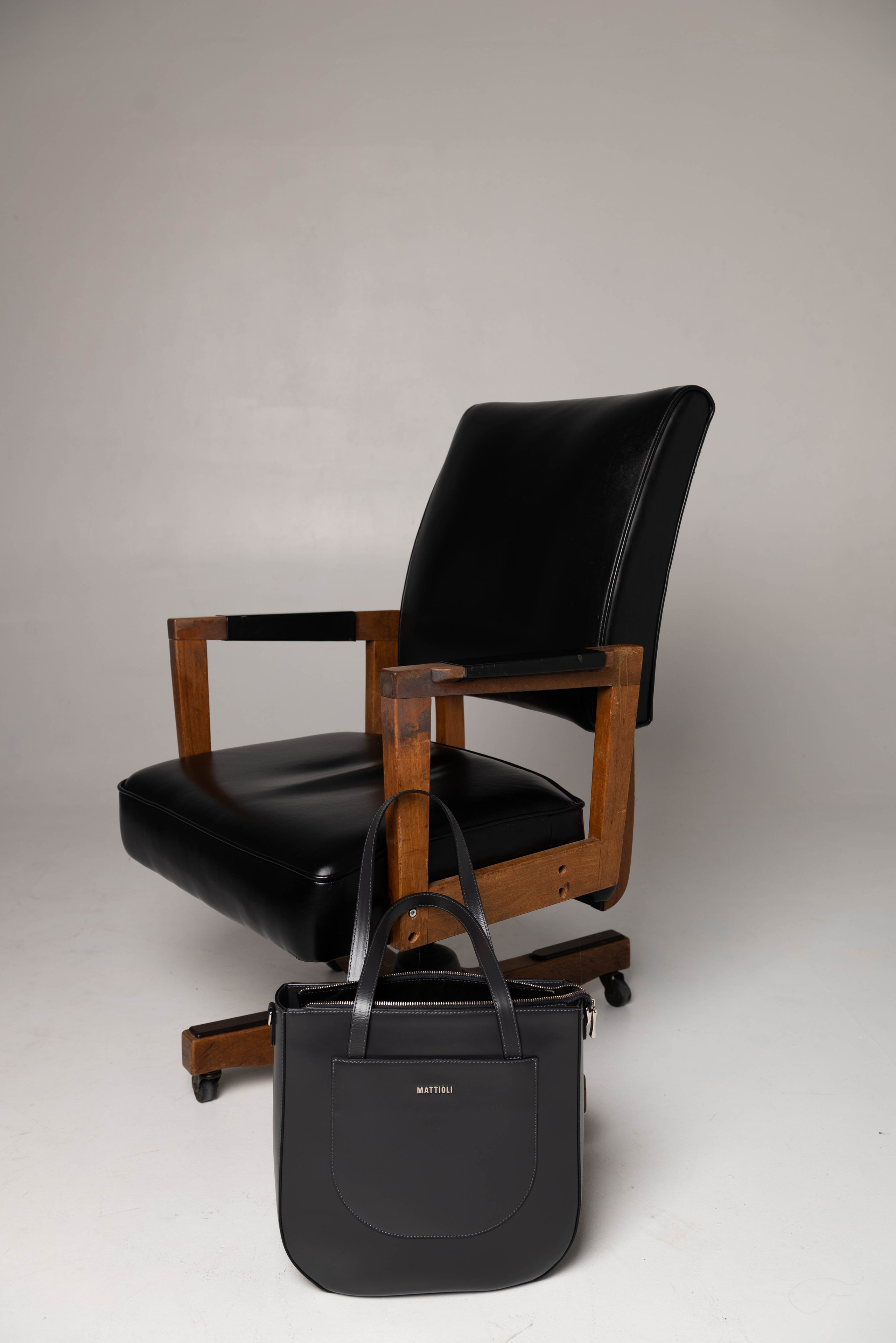 Полина Возиян (съемка для блога юриста @ation.law). Фотограф Москва Настя Профотовна. Репортажные, свадебные и контент фотосессии