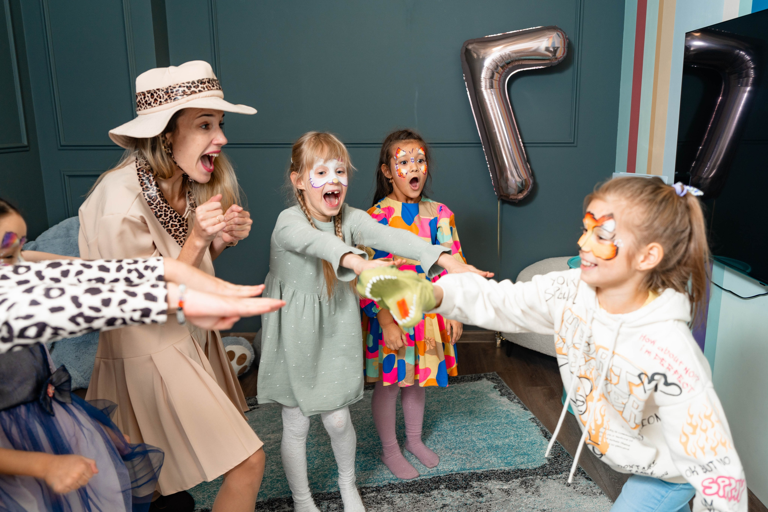 День Рождения Лауры в TiDi-клуб. Фотограф Никита Комаров