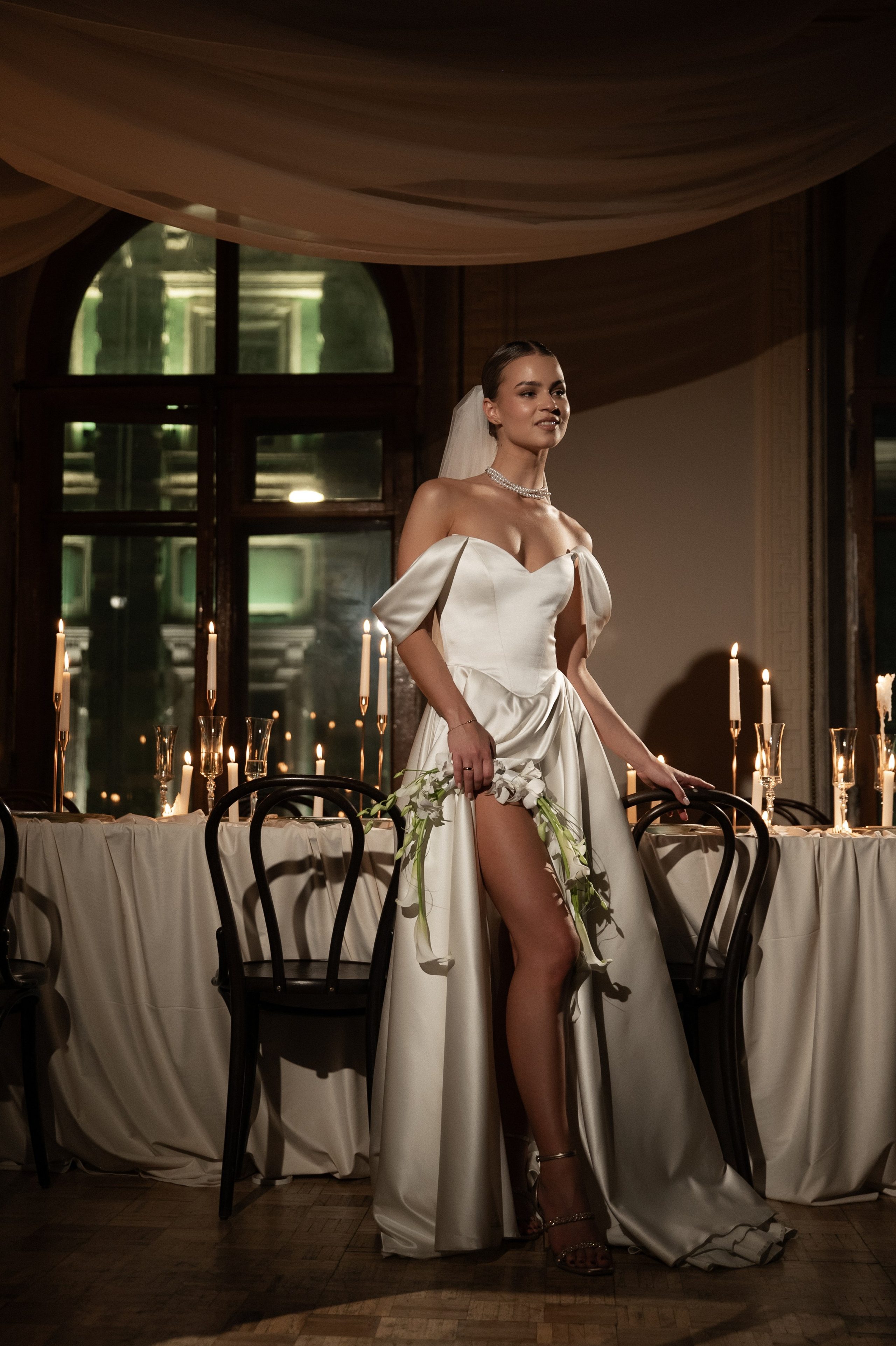 Камерный свадебный ужин при свечах в старинном особняке в фотостудии 21. Kult. Ярослава Ерина — свадебный фотограф в Москве