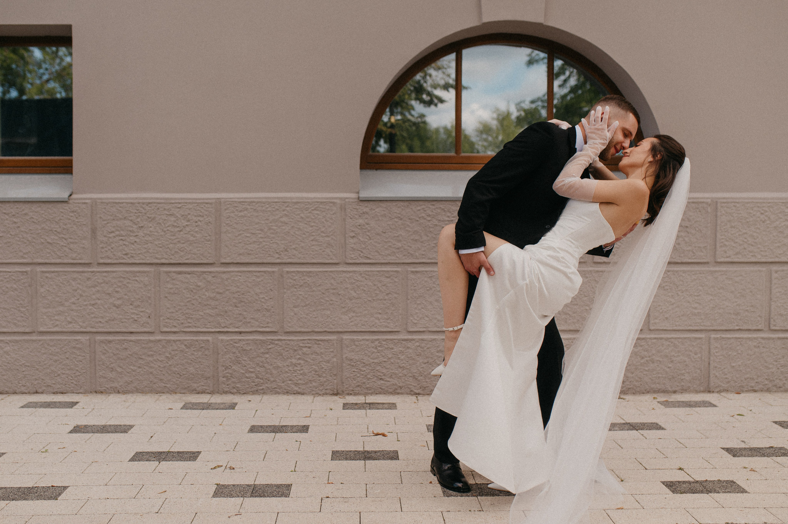 03.08.2024. RETOUCH-HOUSE