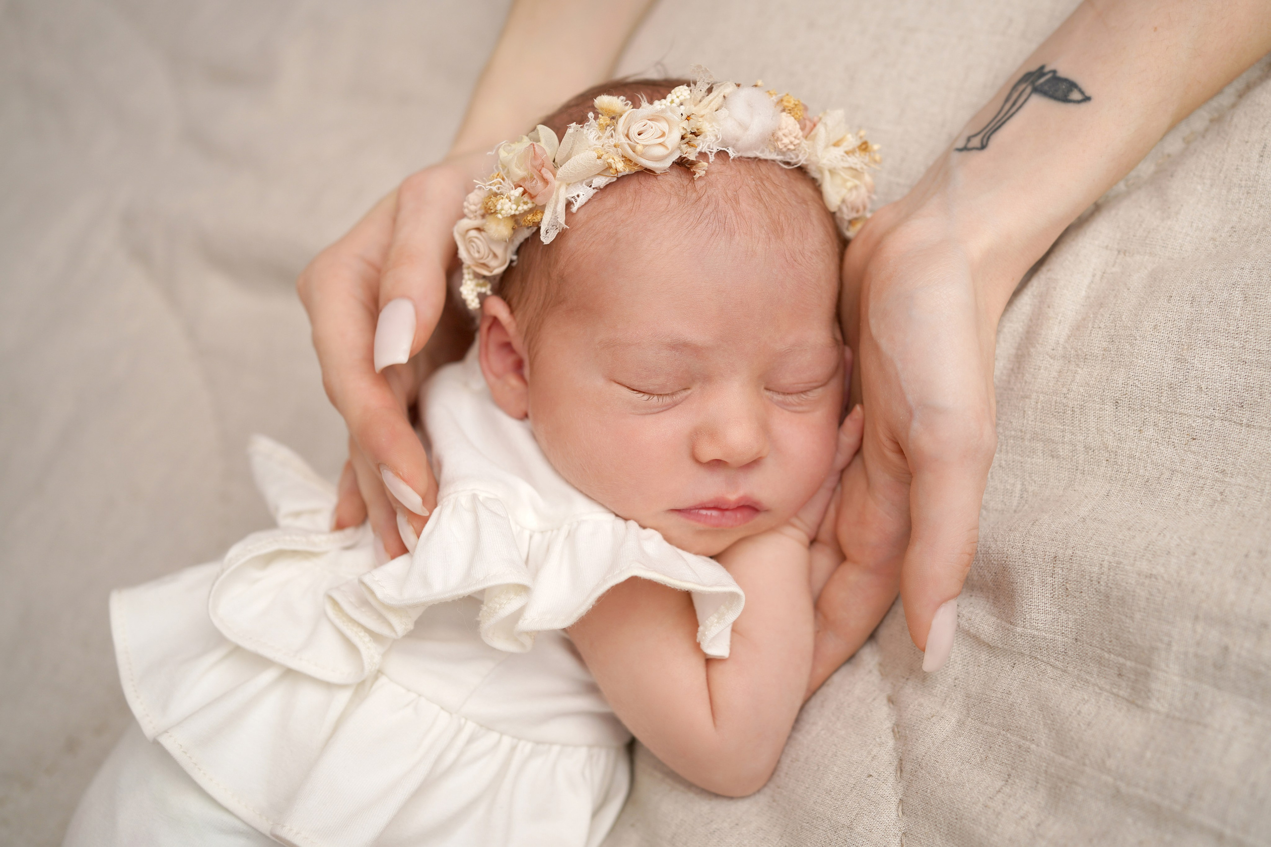 Новорождённые девочки. Детский фотограф и фотограф новорожденных в Калининград Оксана Иваний