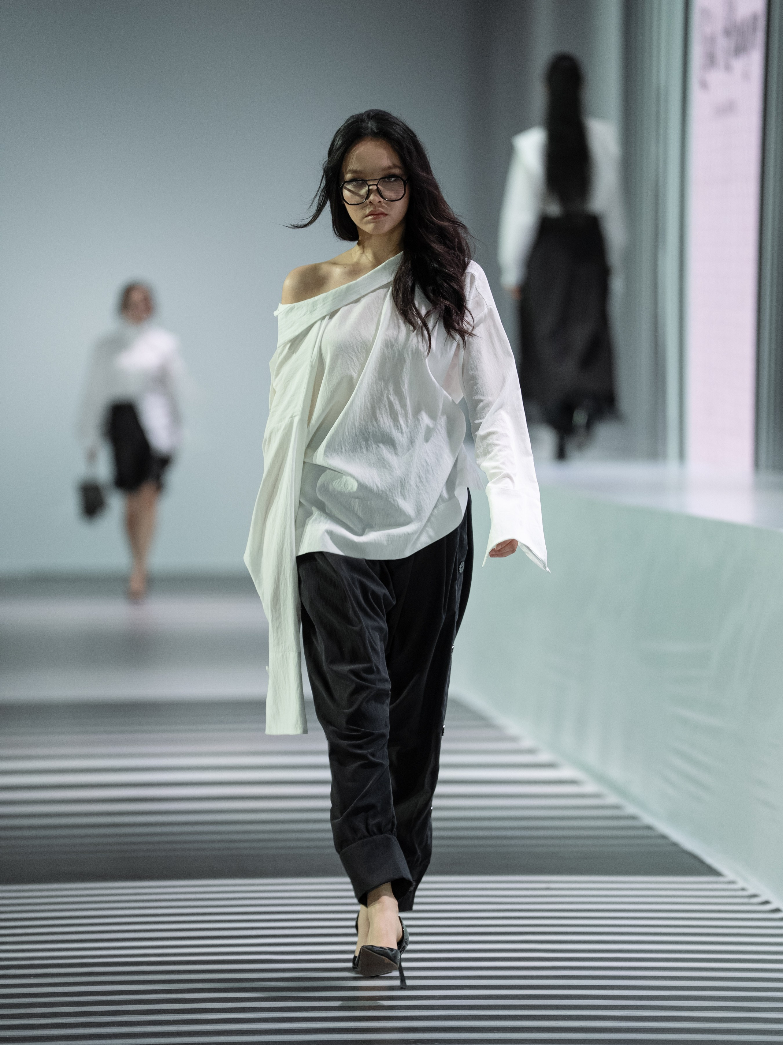 Designer LEILA KHANUM. Сайт Алматинского НЮ АРТ, будуар и фэшн фотографа Дениса Карпенко