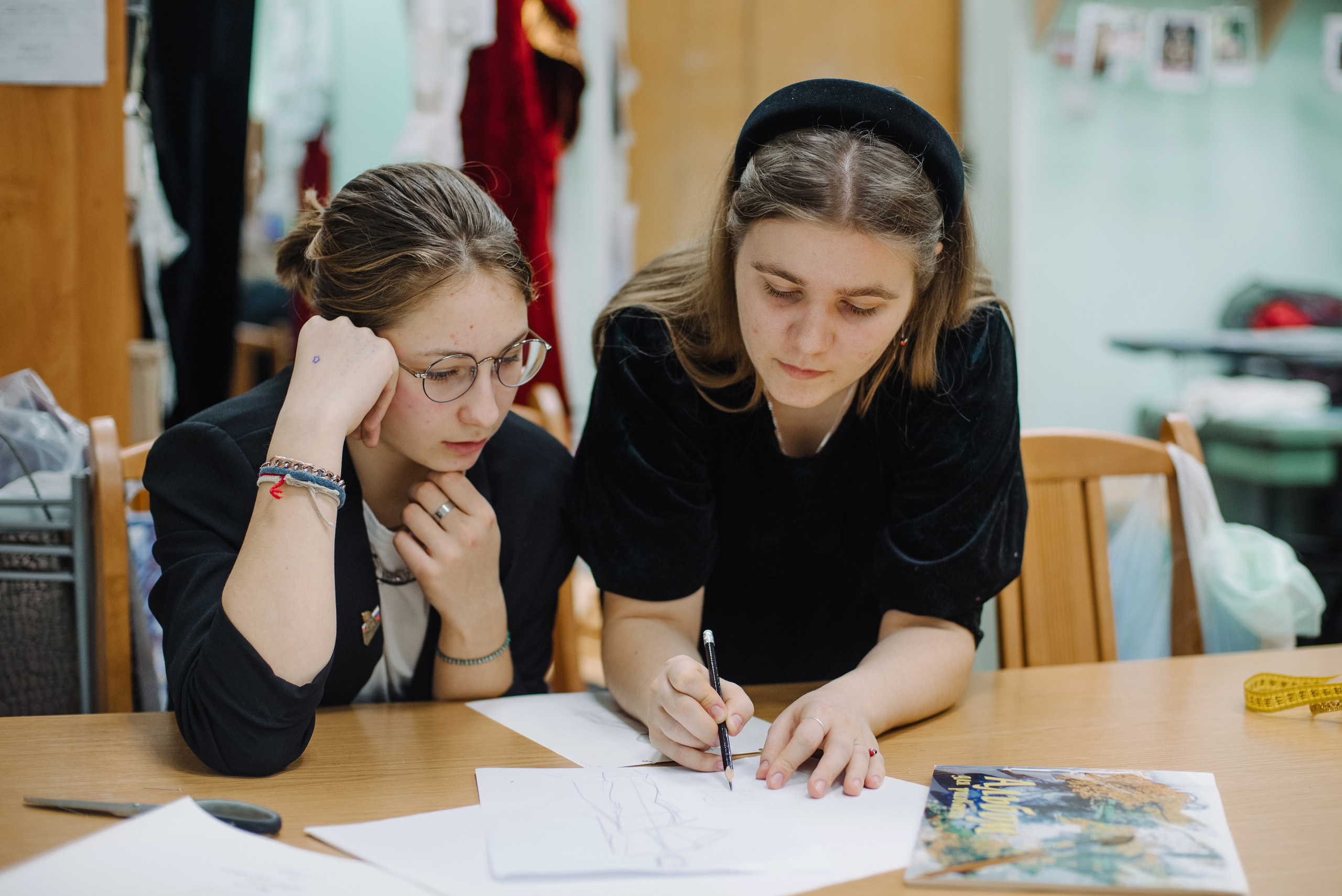 ТЮТ. За сценой. Мастерские. Фотограф Алиса Калинина