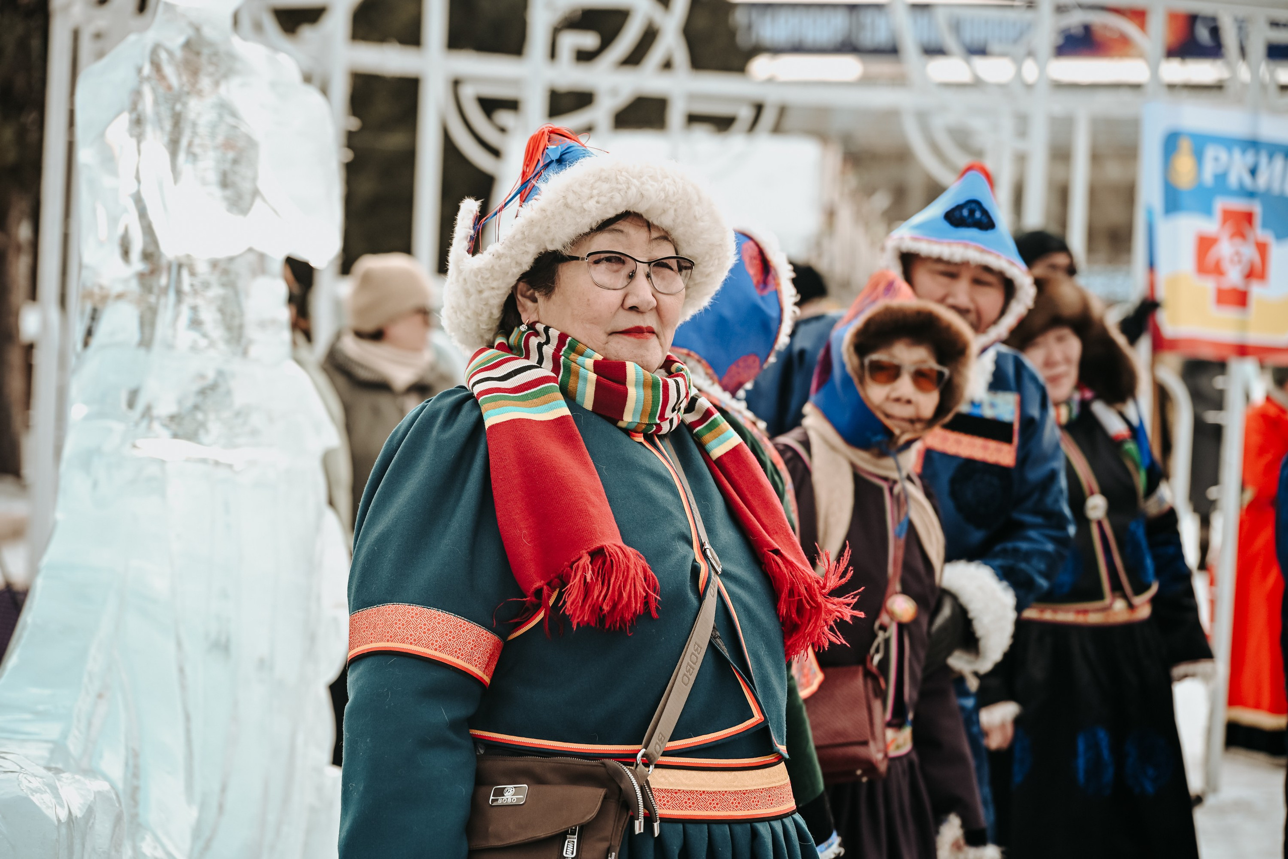 Дэгэлфлэшмоб. Фотобанк Республики Бурятия