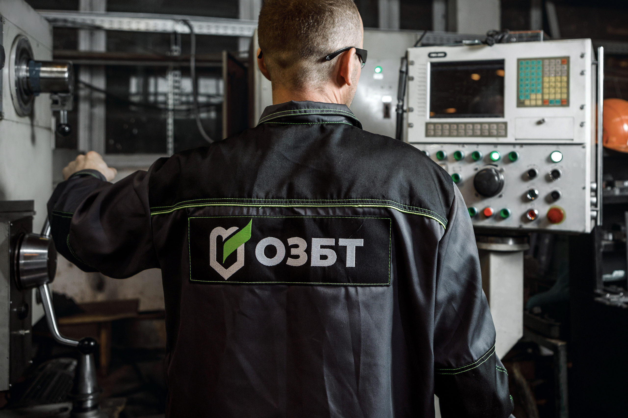 Фотосъёмка в цехе ОЗБТ им. Воровского. Фотограф Виталий Хайлов, Екатеринбург