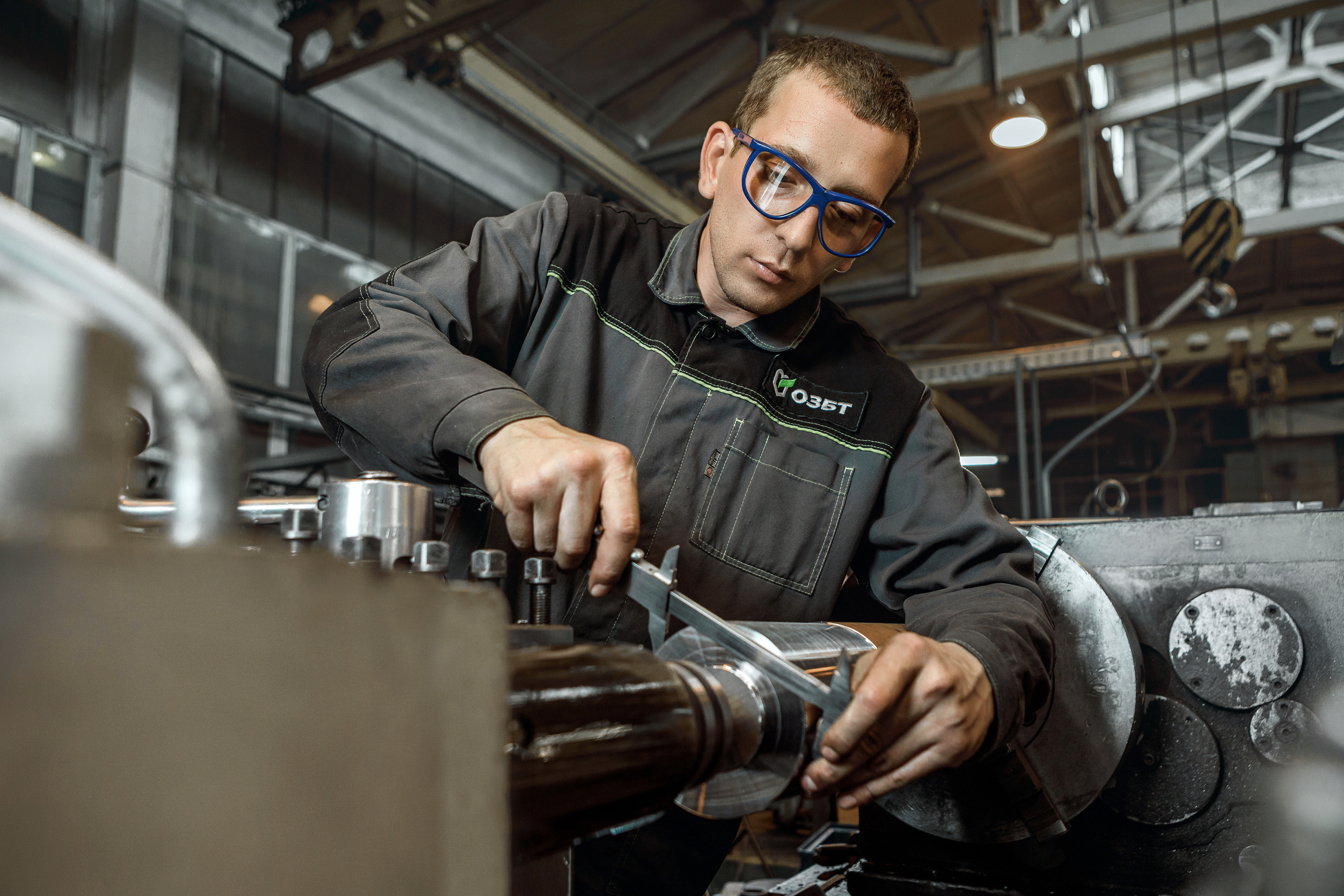 Фотосъёмка в цехе ОЗБТ им. Воровского. Фотограф Виталий Хайлов, Екатеринбург