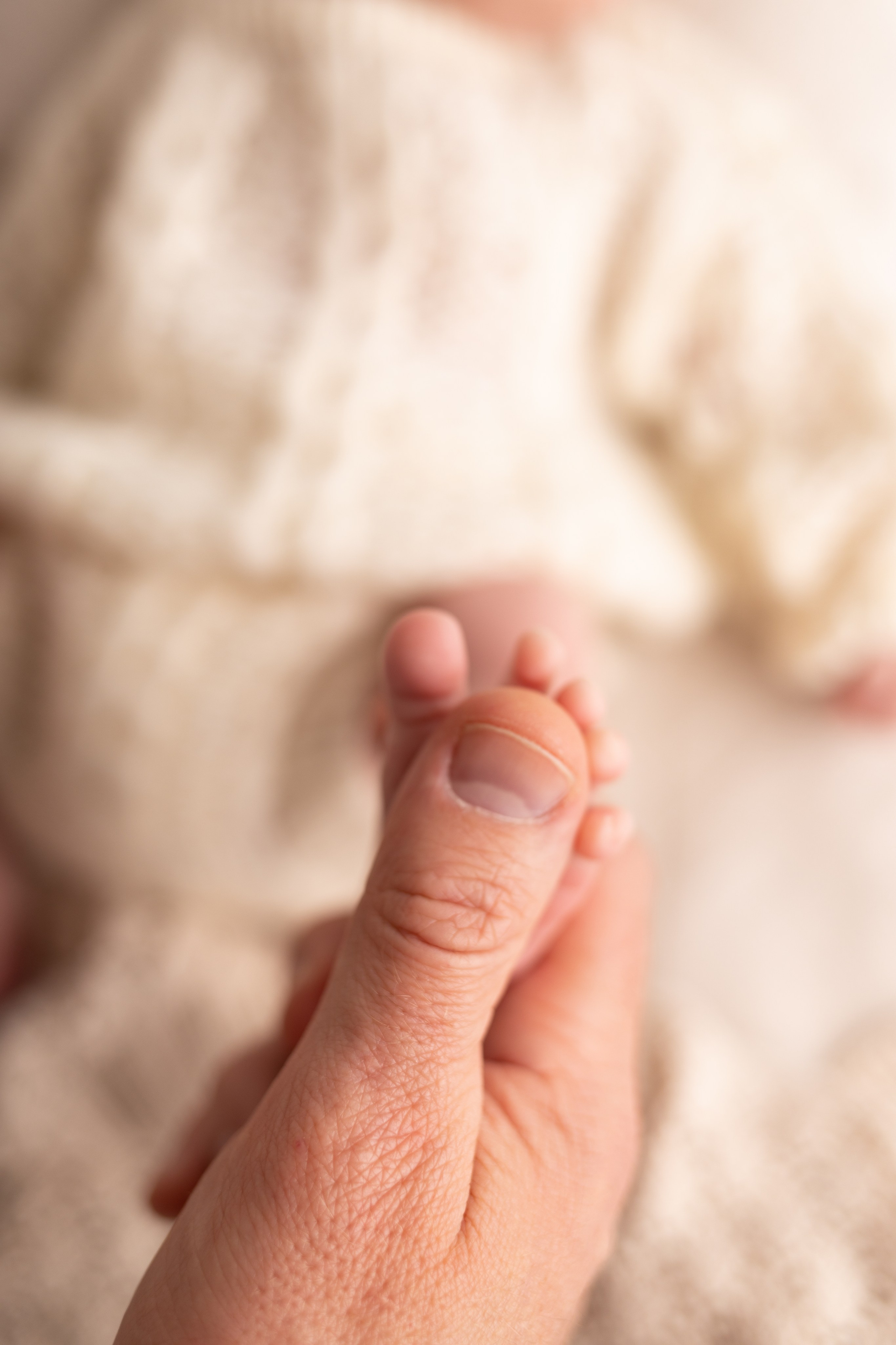 Newborn съемка в стиле Лайф. Фотограф новорожденных малышей в Омске и Омской области Эльвира Камаева