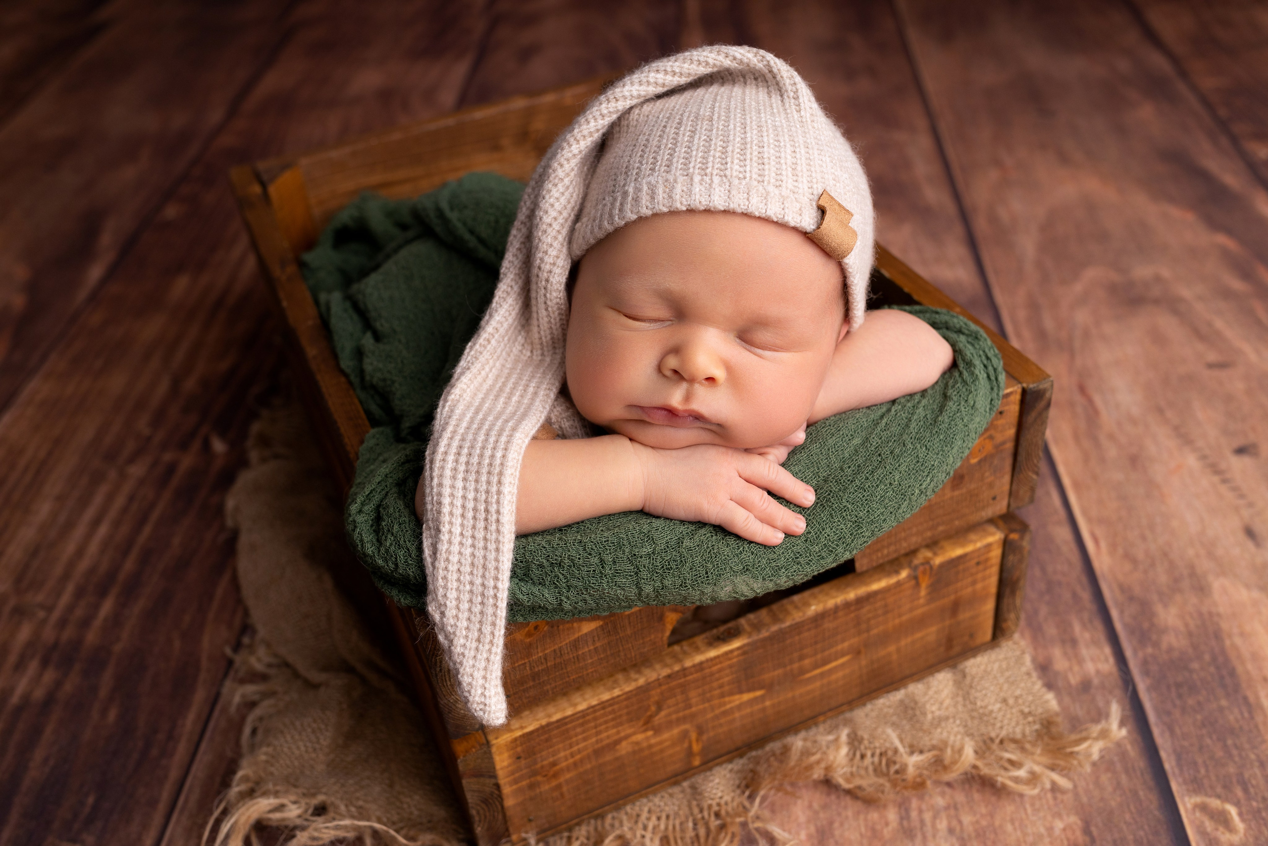 Классическая фотосессия малыша. Фотограф новорожденных малышей в Омске и Омской области Эльвира Камаева