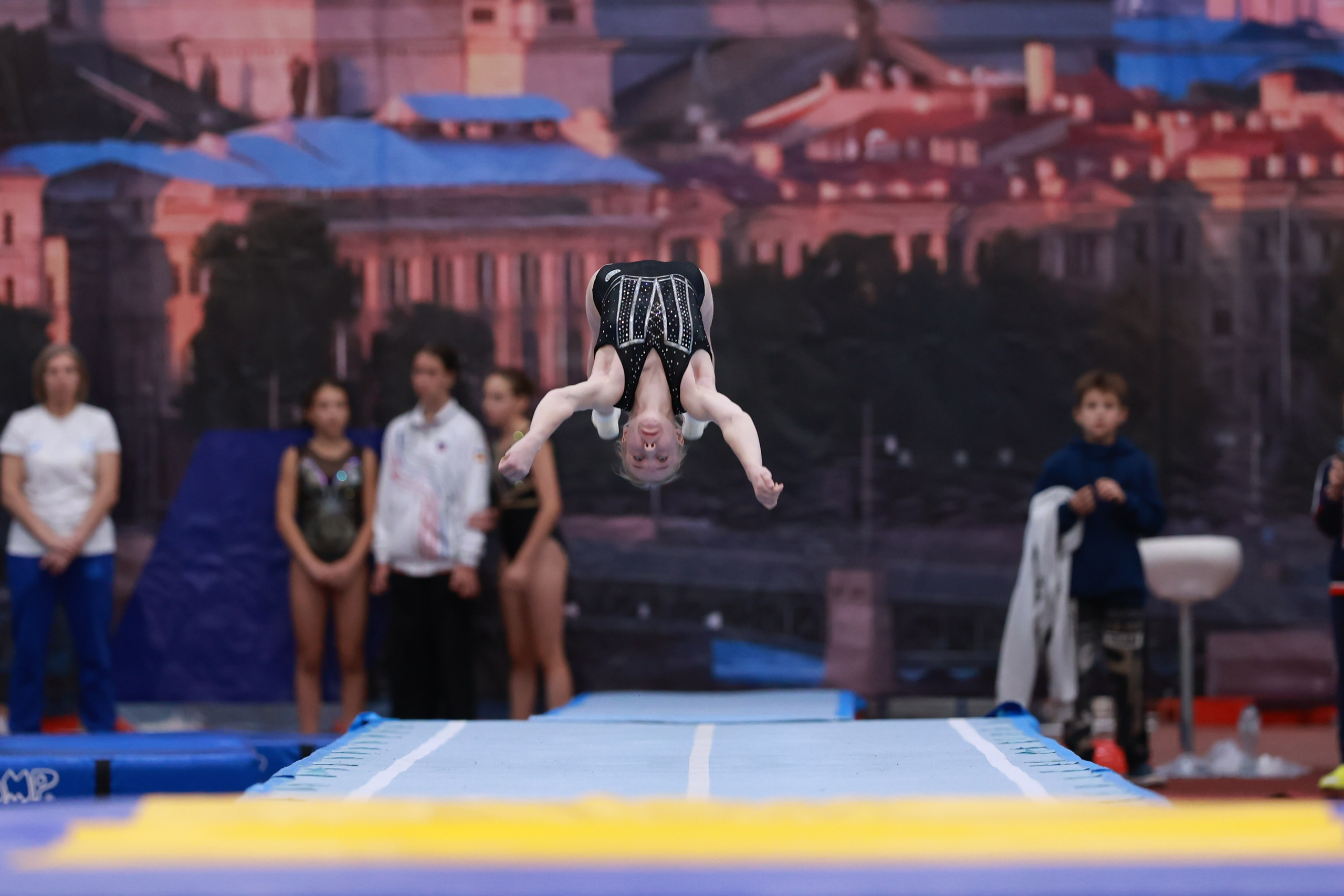 Командный чемпионат России по прыжкам на батуте 20-23.09.2024 года. Спортивный и репортажный фотограф Антон Тереханов