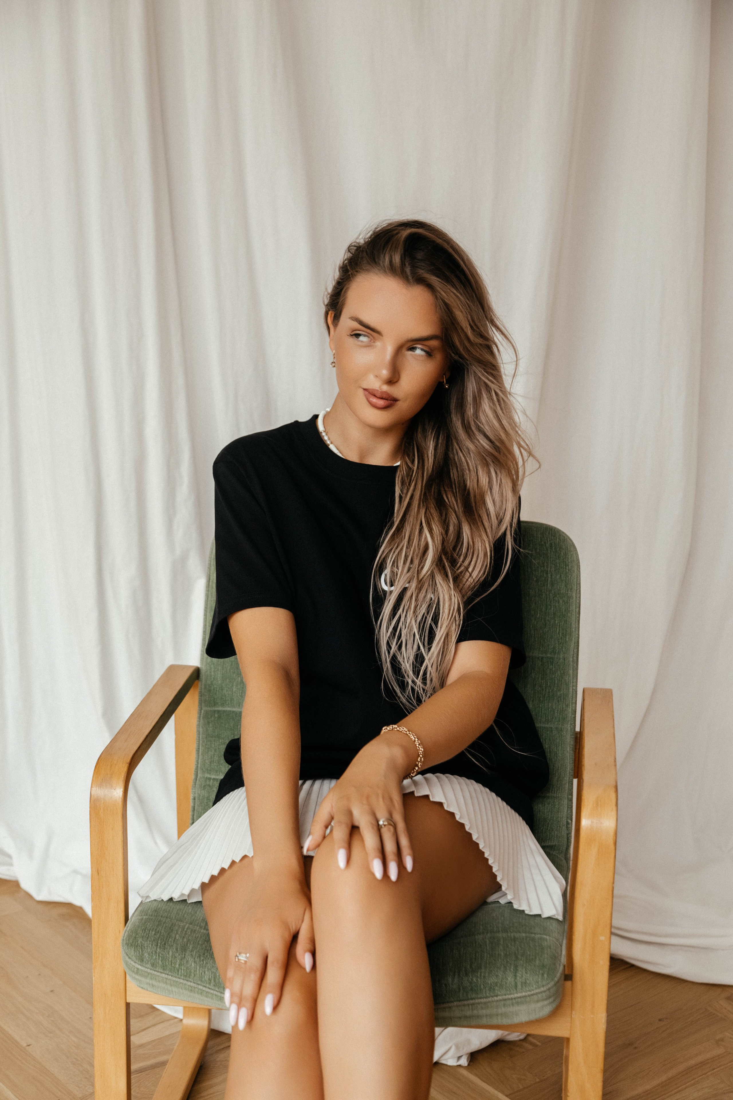 Катя. Минимализм в студии. Фотограф Ксения Третьякова, Санкт-Петербург