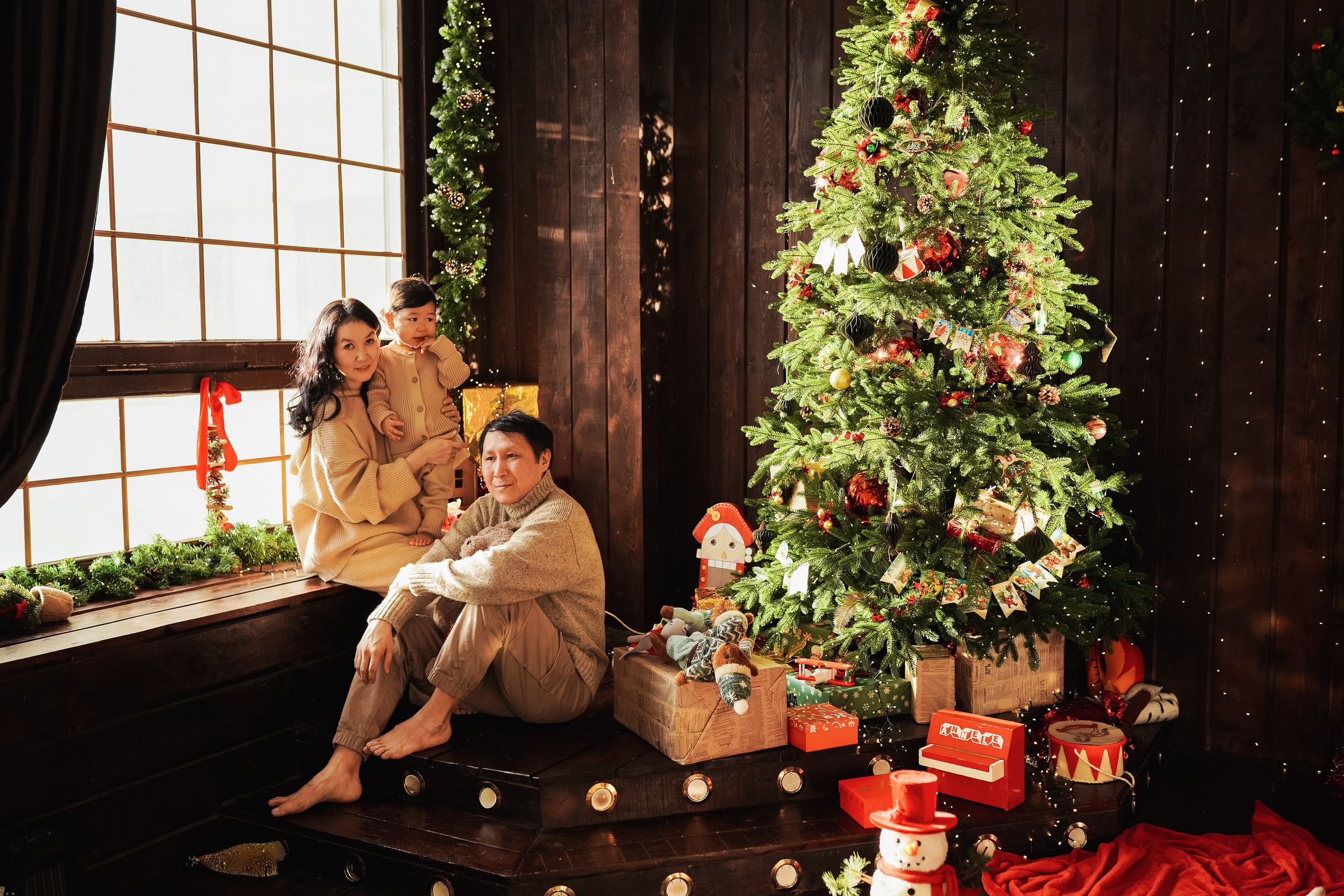 Новогодняя фотосессия Алексея, Татьяны, Софии. Семейный lifestyle фотограф Наталья Разгуляева в Москве