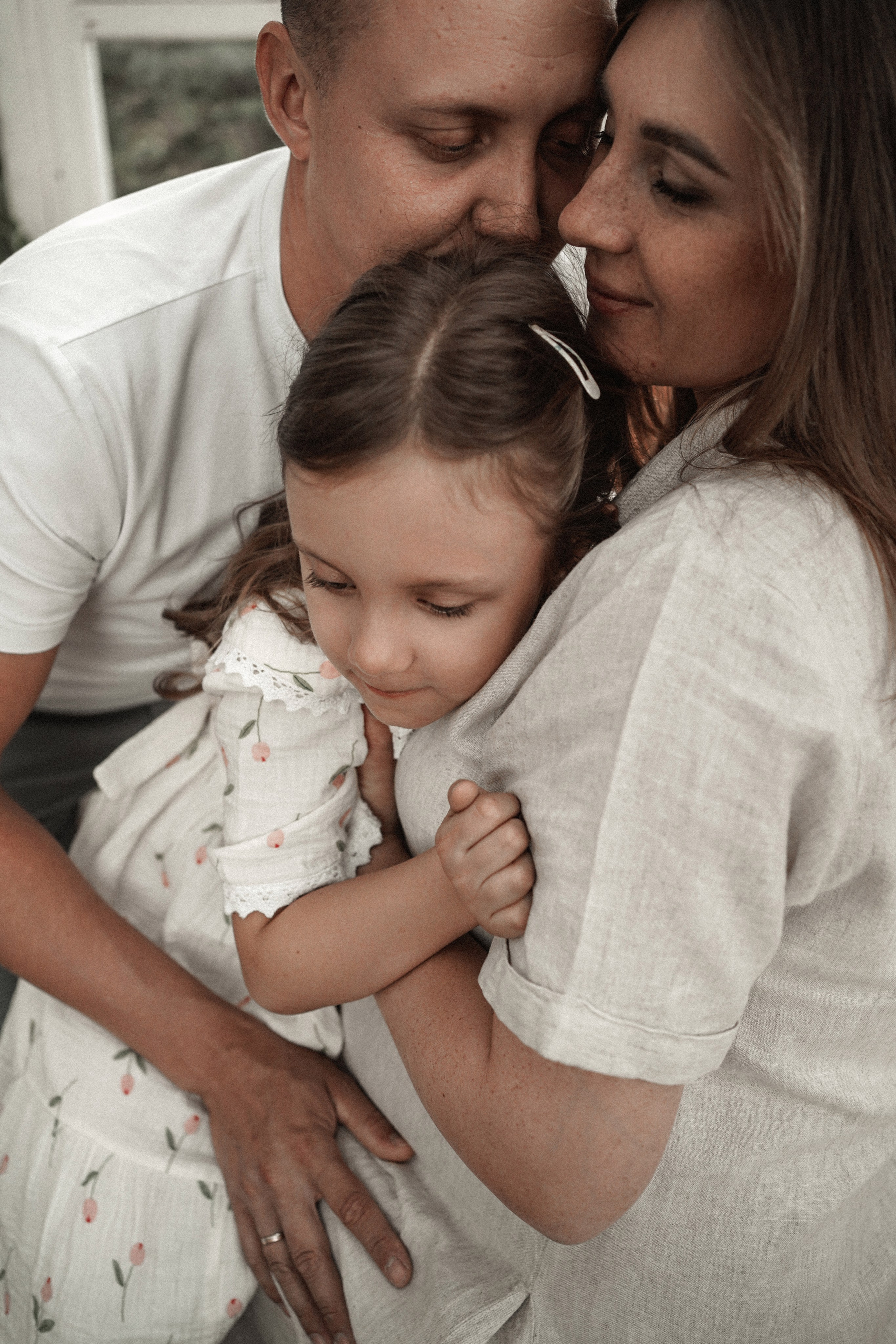 Семейный и свадебный фотограф в Ростове. Широкий спектр локаций. Свадебный фотограф в Ростове-на-Дону. Таинство Крещения и Венчания, семейные фотосессии. Алёна Чёботова