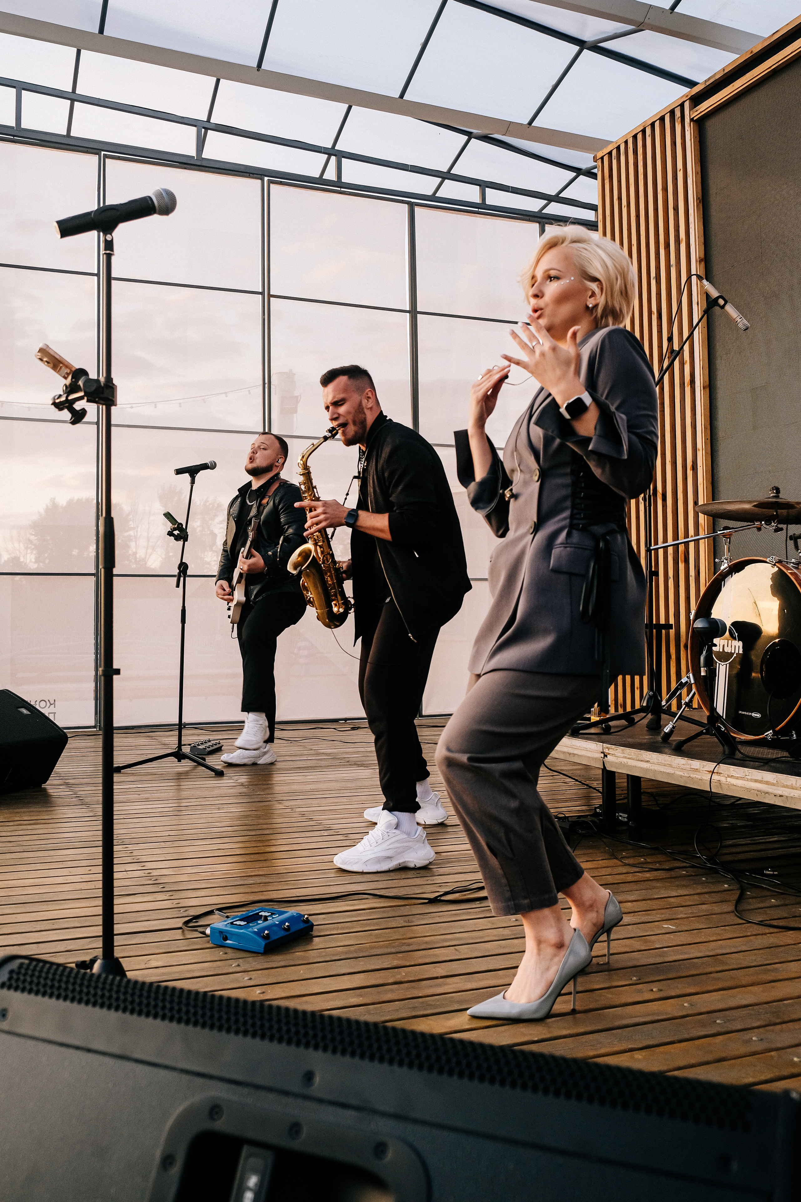 Концерт. Фотограф и видеограф в Тюмени Анна Жагорина, ваши фото еще не отдавали так быстро!