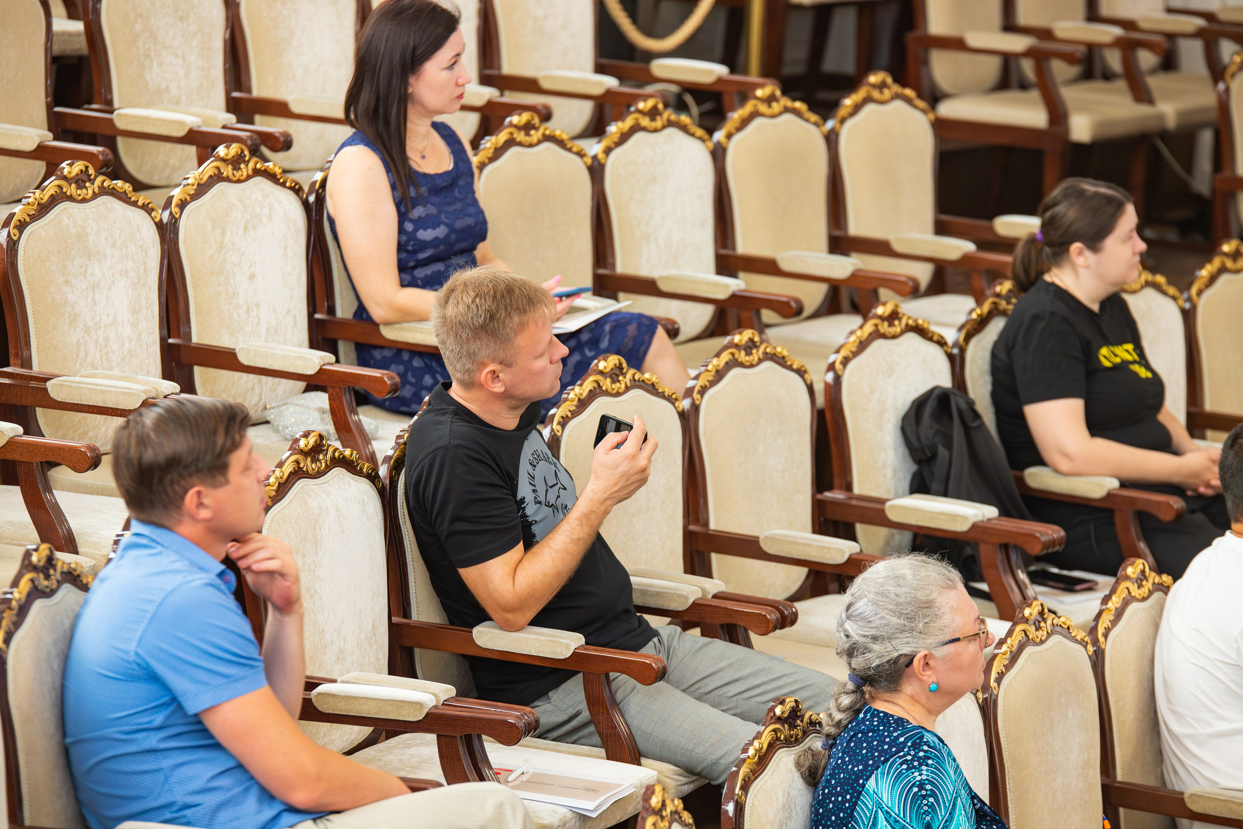 Бизнес конференция между крупным бизнесом и малым. Фотограф Александр Поздняков  Новосибирск