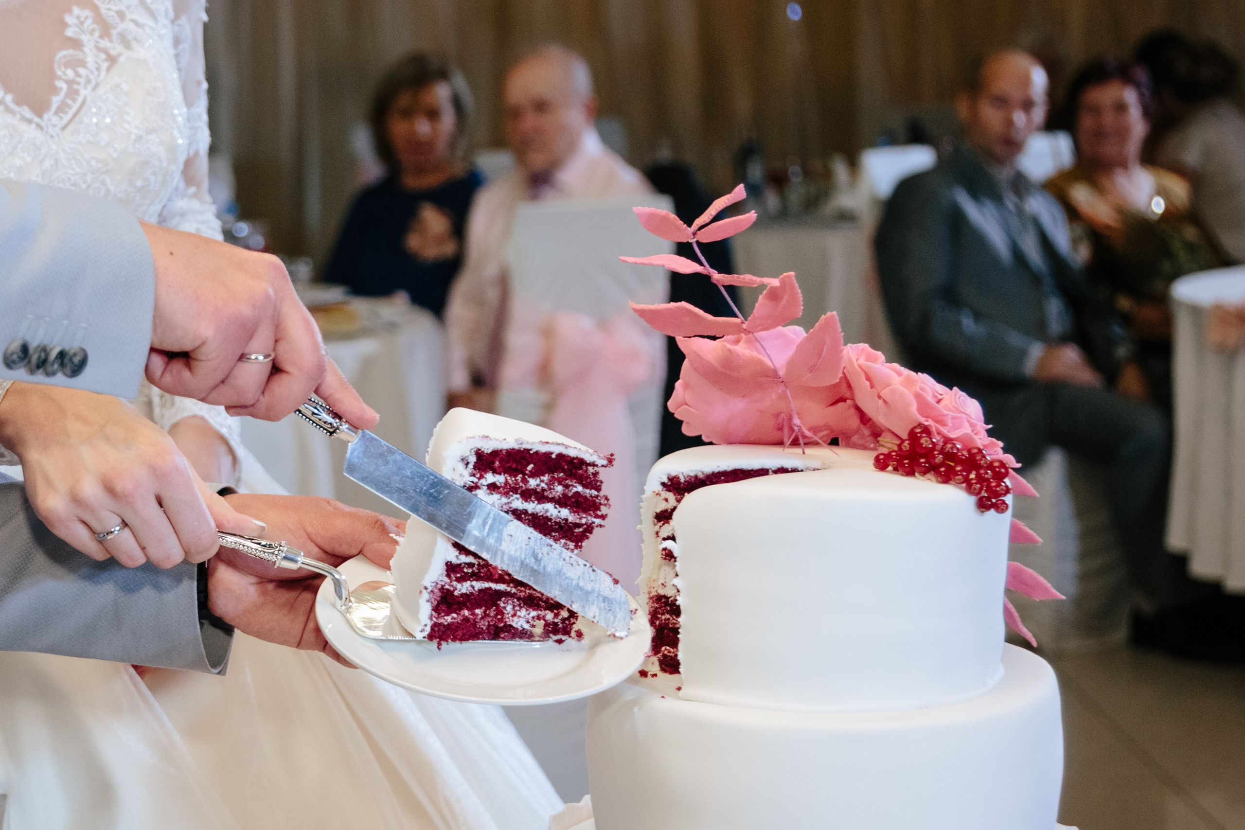 Свадебная фотосессия Анны и Антона в г. Екатеринбург. Свадебный и семейный фотограф Ксения Шекк Екатеринбург