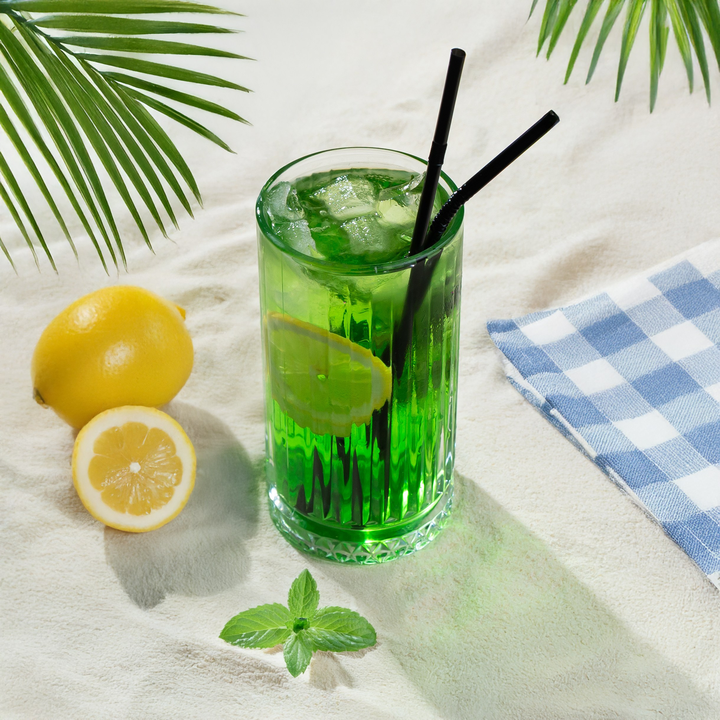 Лето гастро-бар. Александр Стряпунин — предметный фотограф в Улан-Удэ