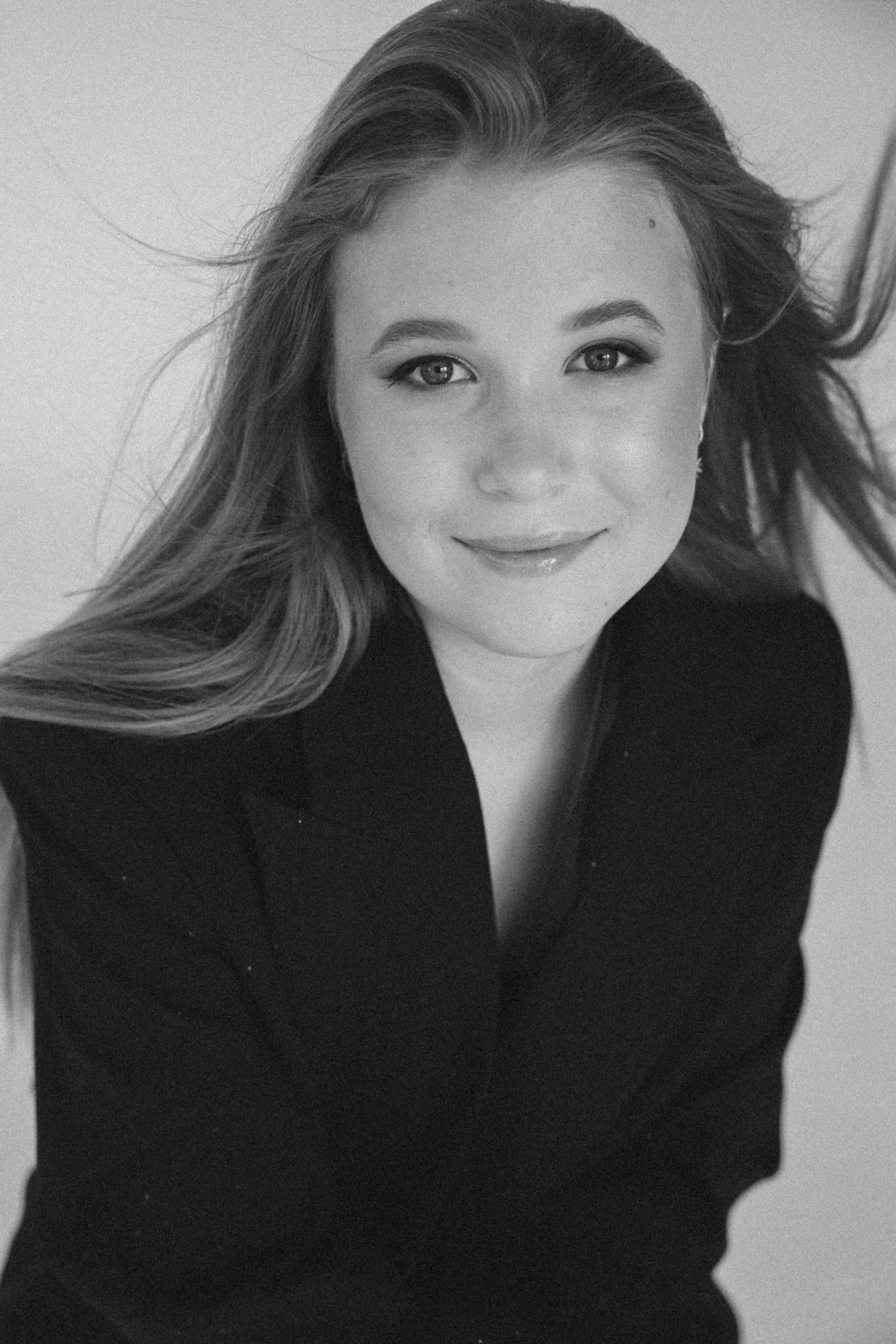 ДИАНА. Я фотограф из Москвы к Вашим услугам