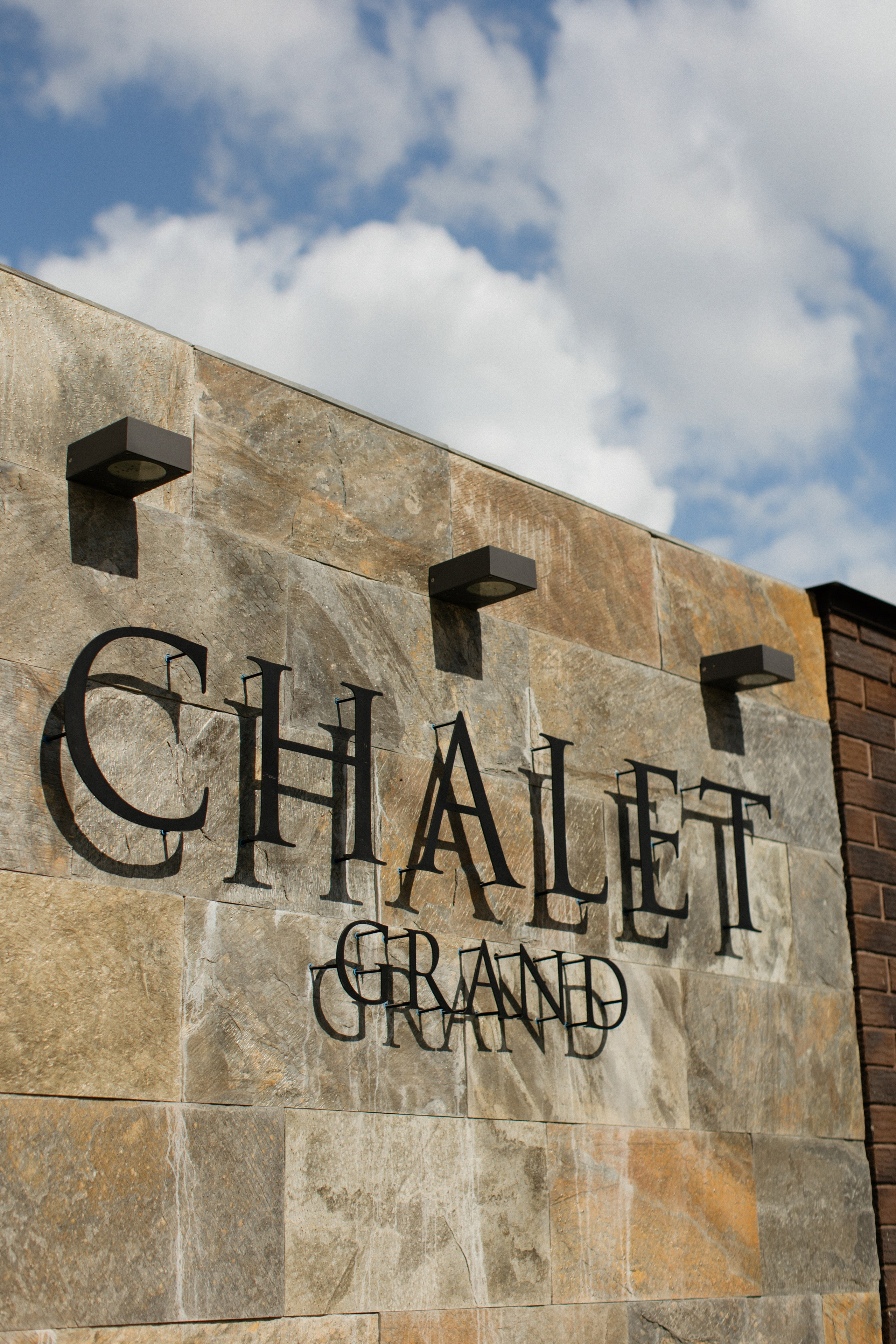 Игорь & Ксюша | GRAND CHALET. Свадебный фотограф в Минске Владислав Бабич