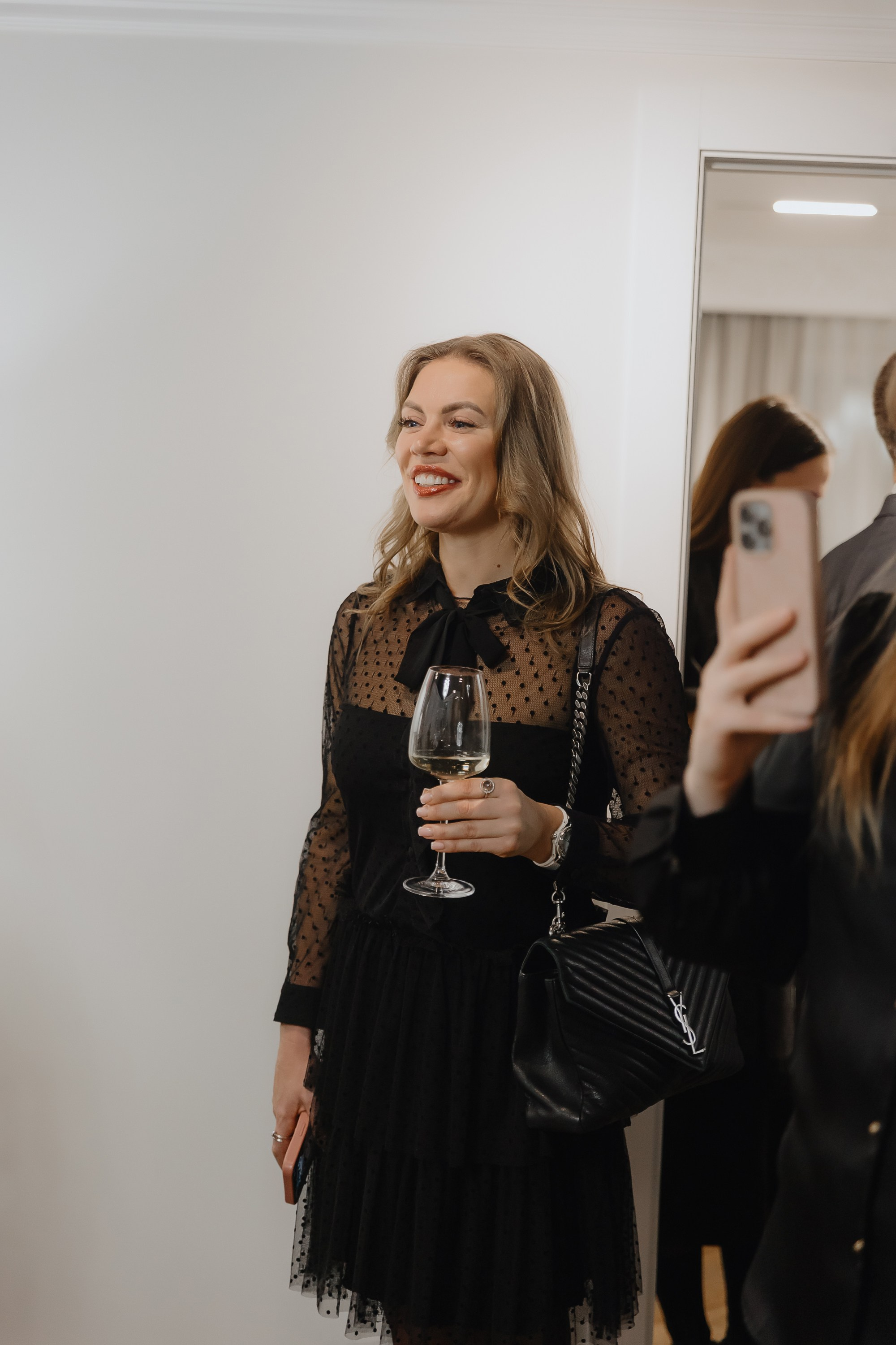 Открытие нового пространства интерьерного салона L. DECO в феврале 2025. L. Deco интерьерный салон. Краски/обои/лепной декор