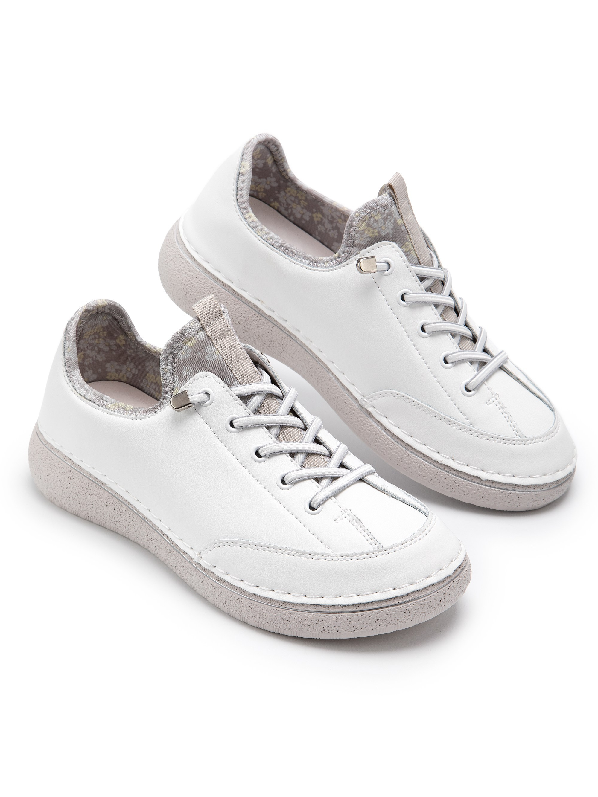 Каталожная фотография обуви. Фотограф в Москве Егор Гончаров