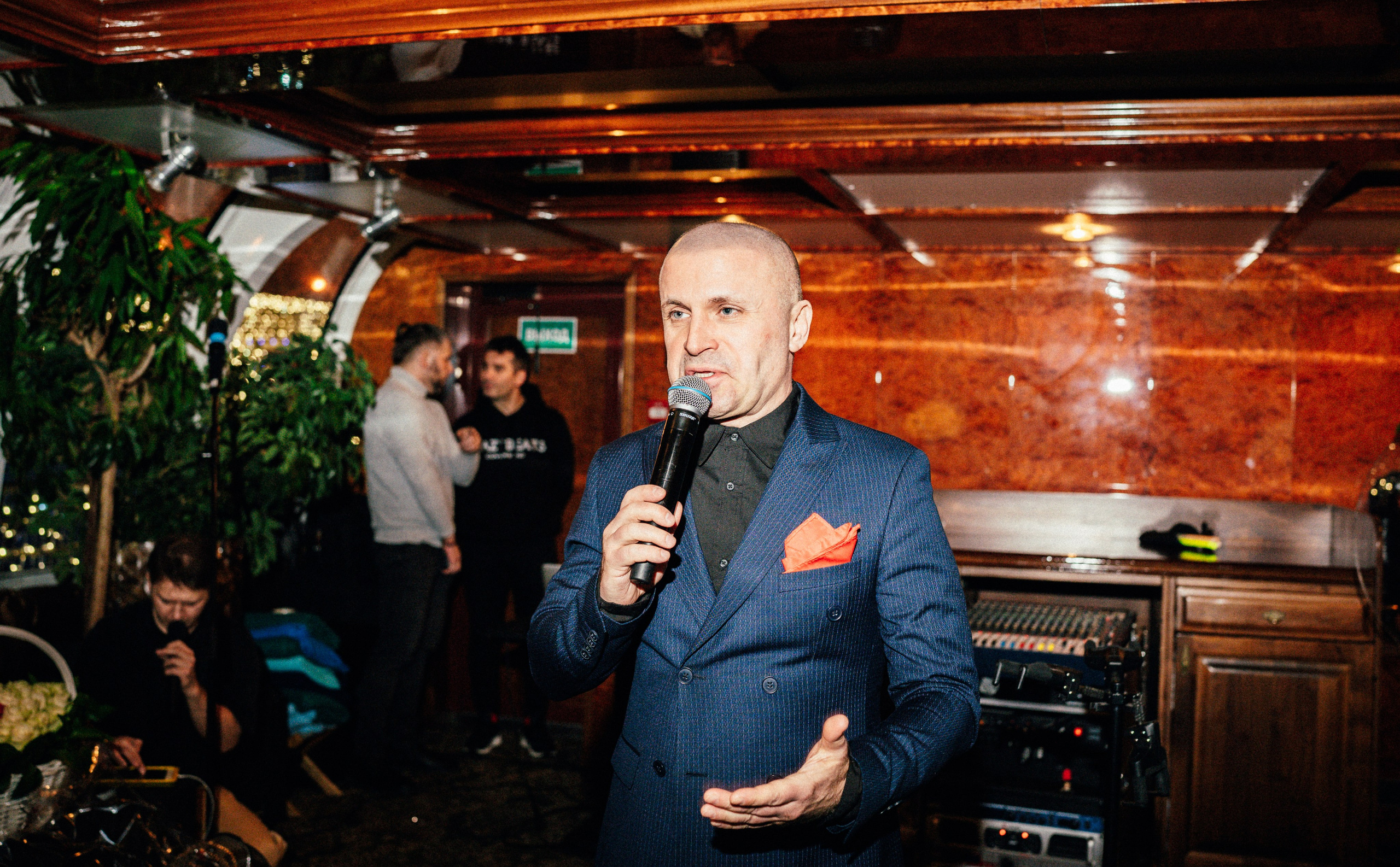 Корпоратив Erwin Река. Портретный и репортажный фотограф