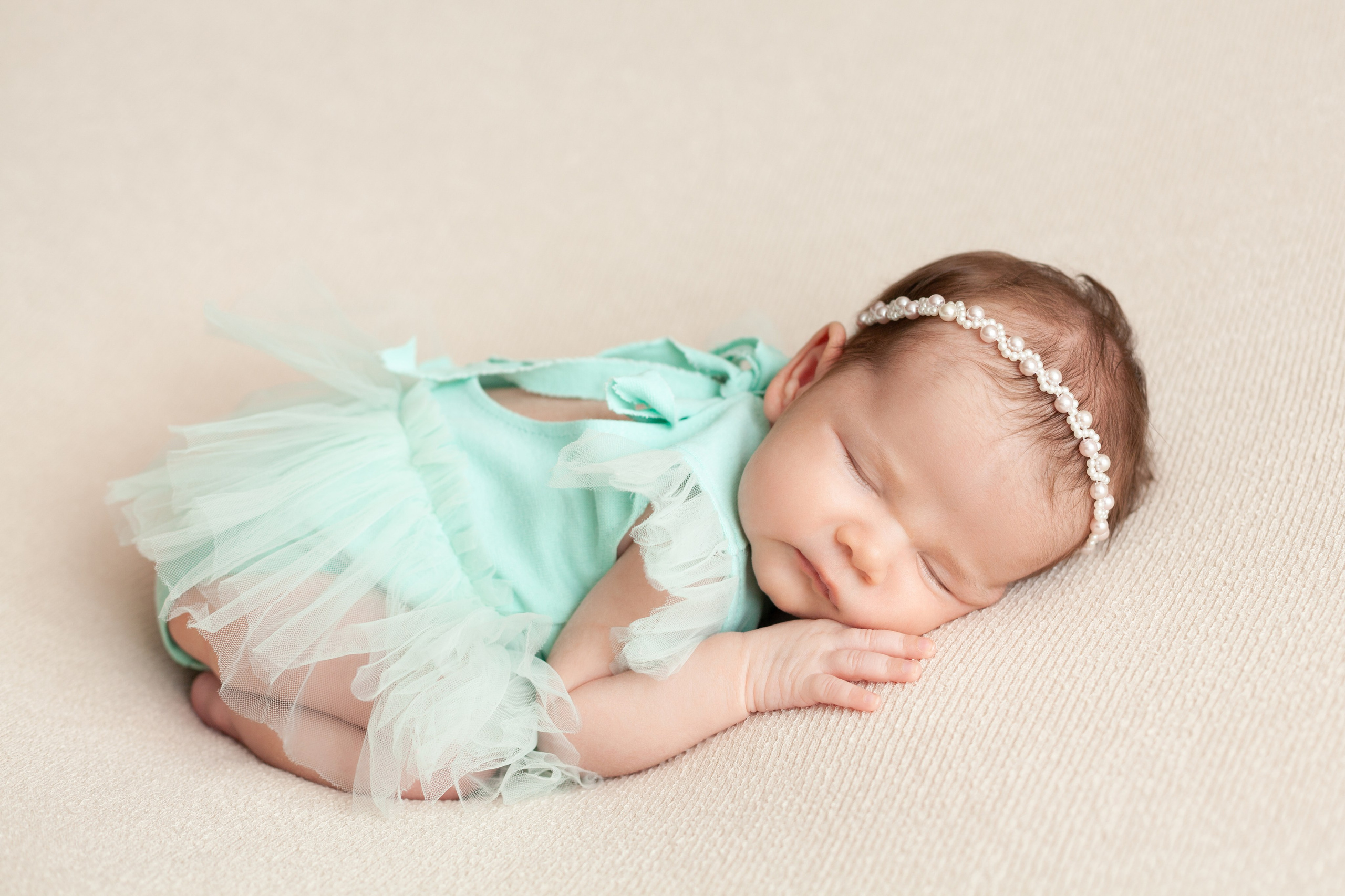 PH @newborn_flower. Retoucher Aleksmokh