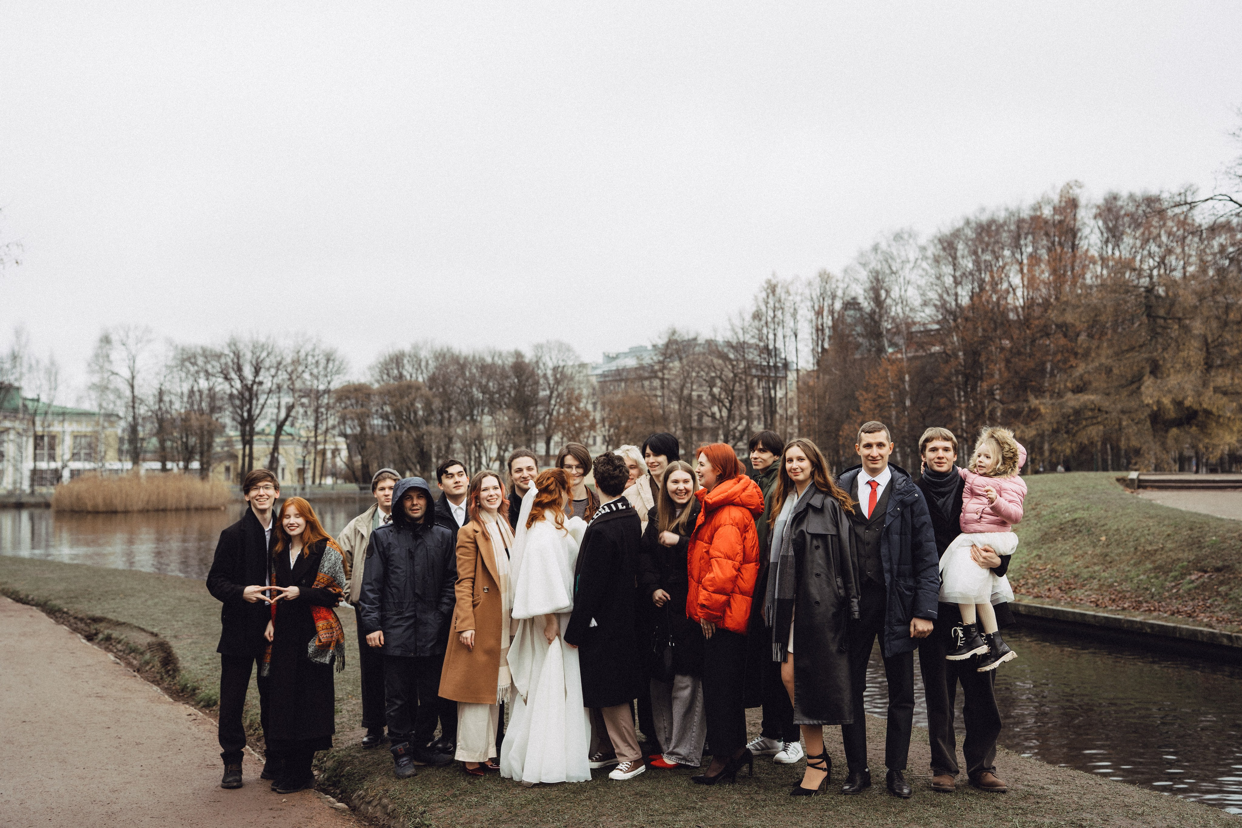 СВАДЕБНАЯ СЬЕМКА ВО ВТОРОМ ДВОРЦЕ С ГОСТЯМИ И ПРОГУЛКА В ТАВРИЧЕСКОМ САДУ. Профессиональный фотограф, Санкт-Петербург — Виктория Богомолова
